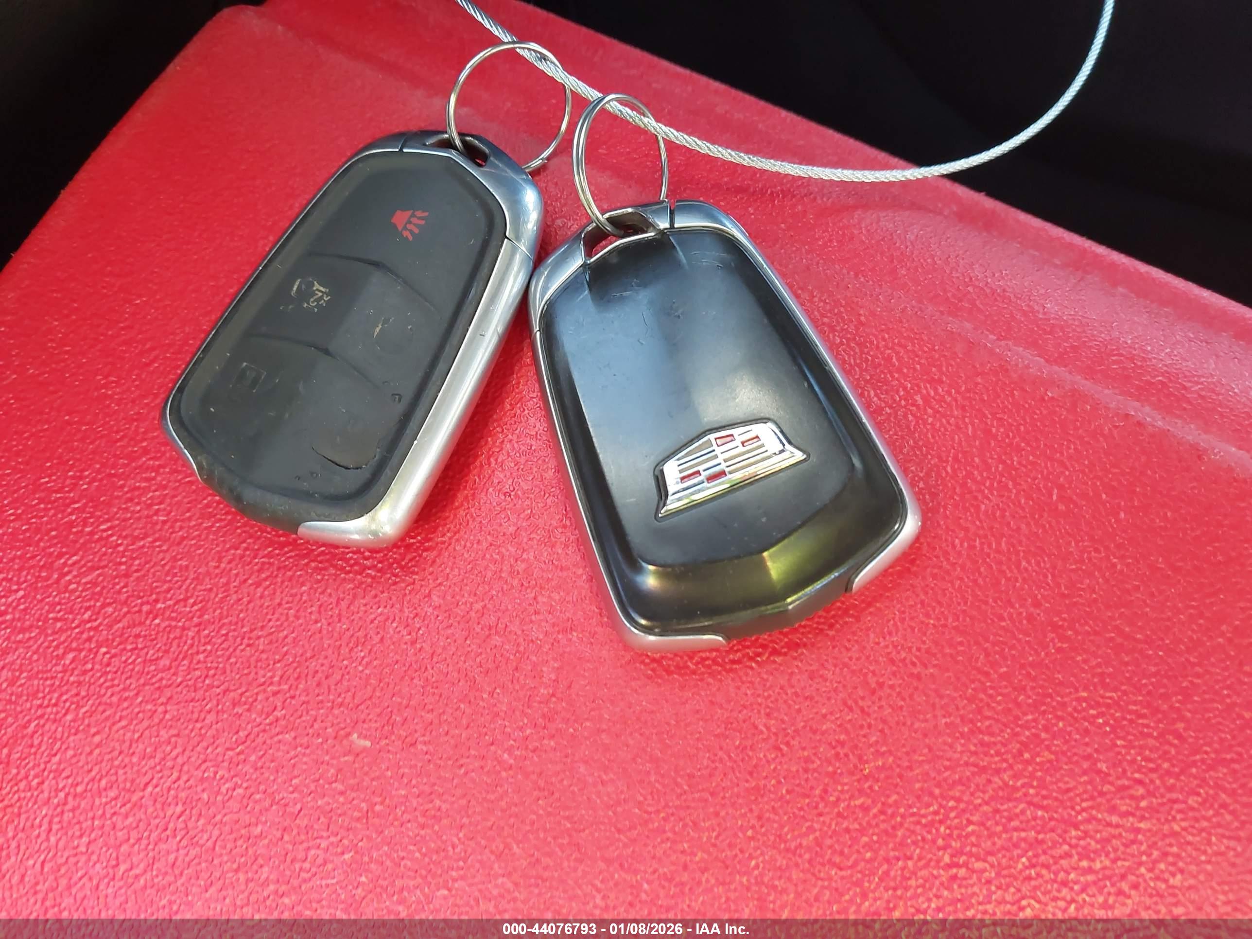 CADILLAC XTS image 11