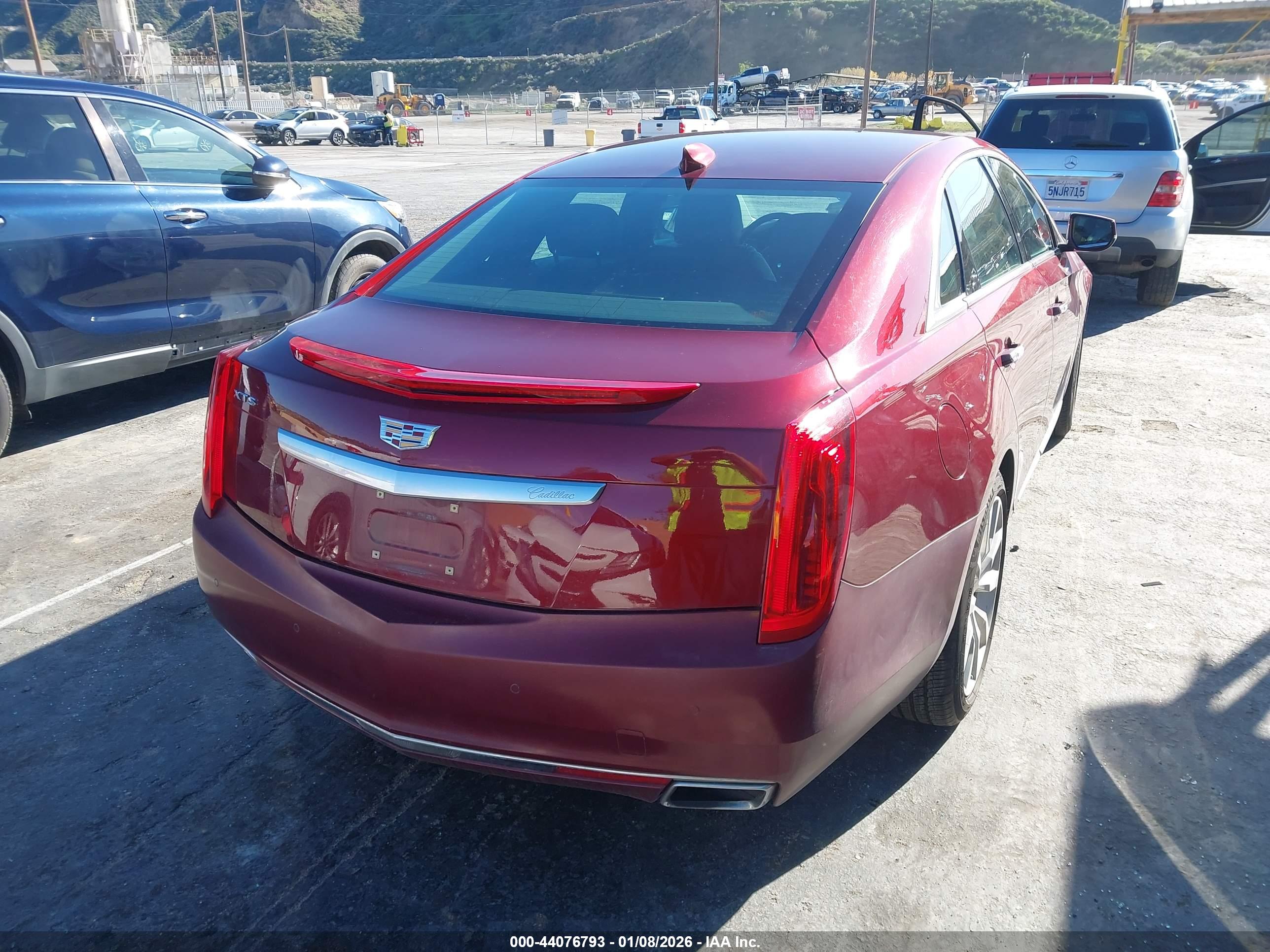 CADILLAC XTS image 4
