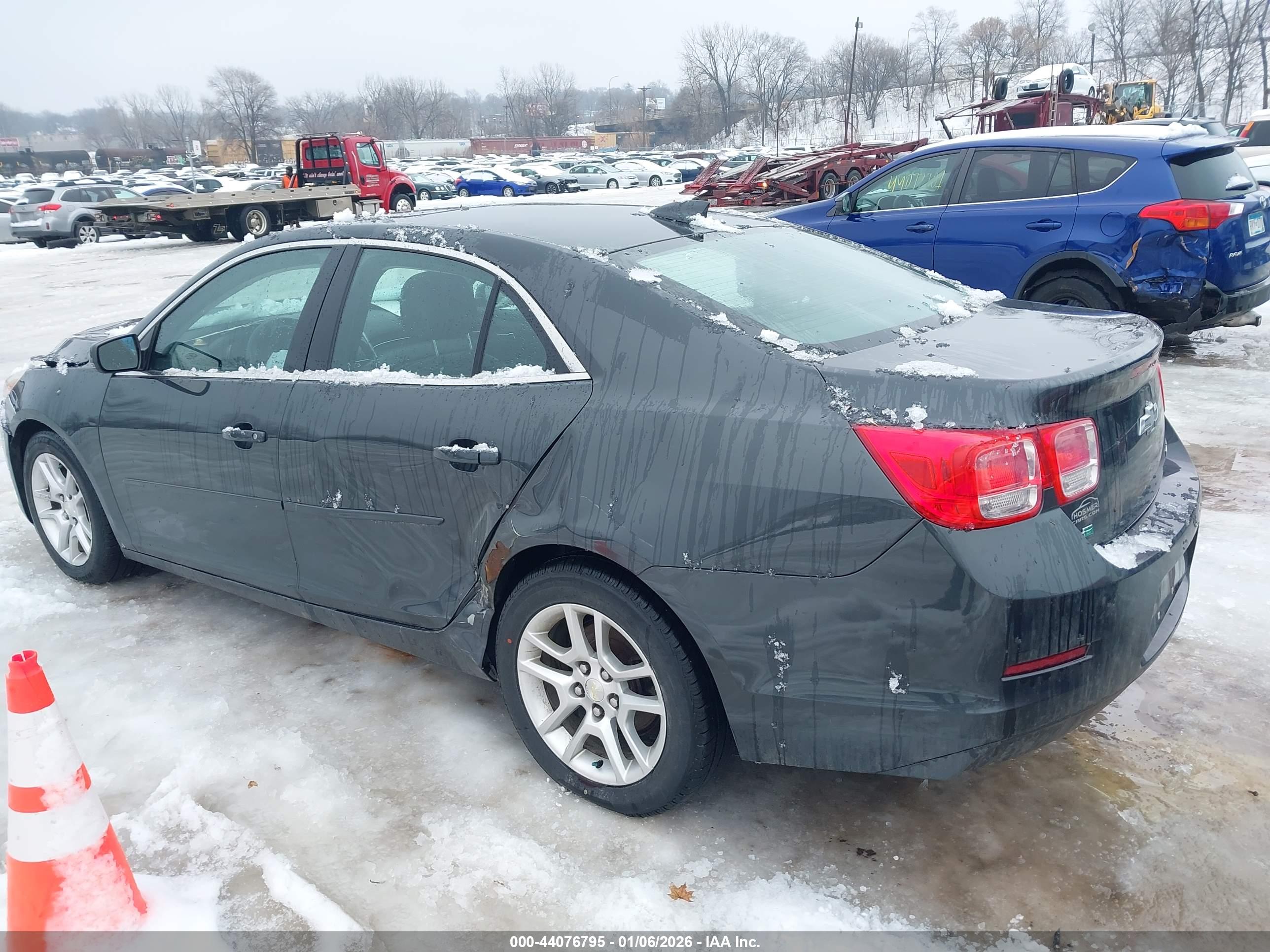 CHEVROLET MALIBU image 3