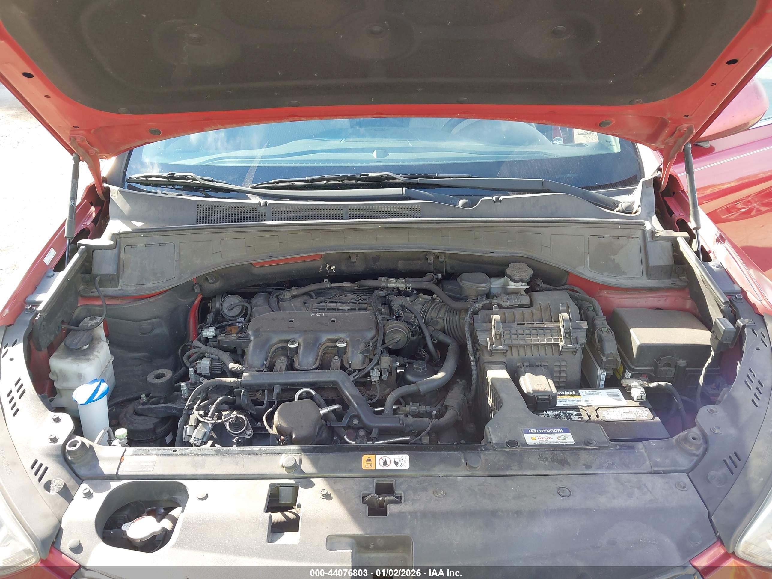 HYUNDAI SANTA image 10
