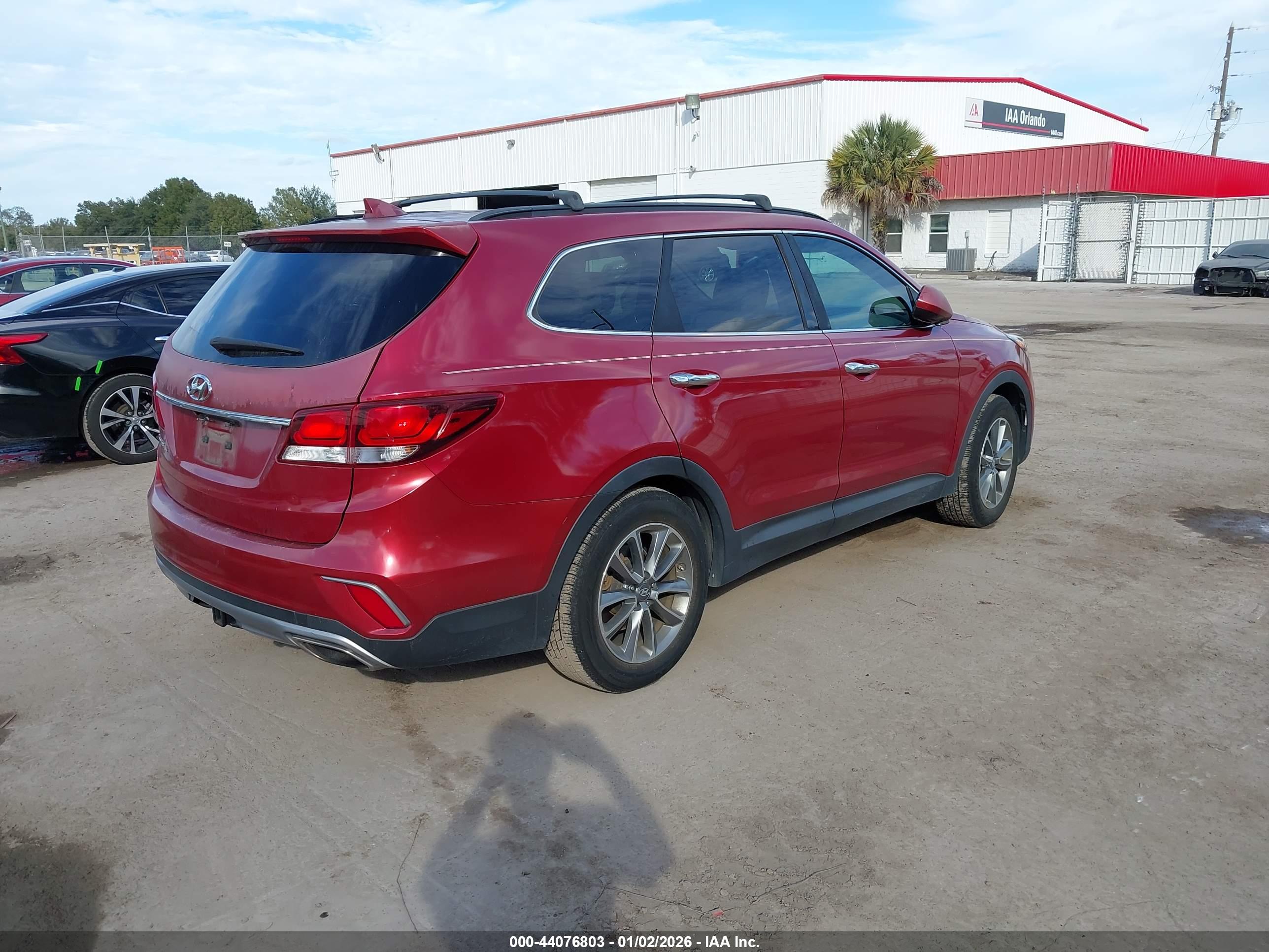 HYUNDAI SANTA image 4