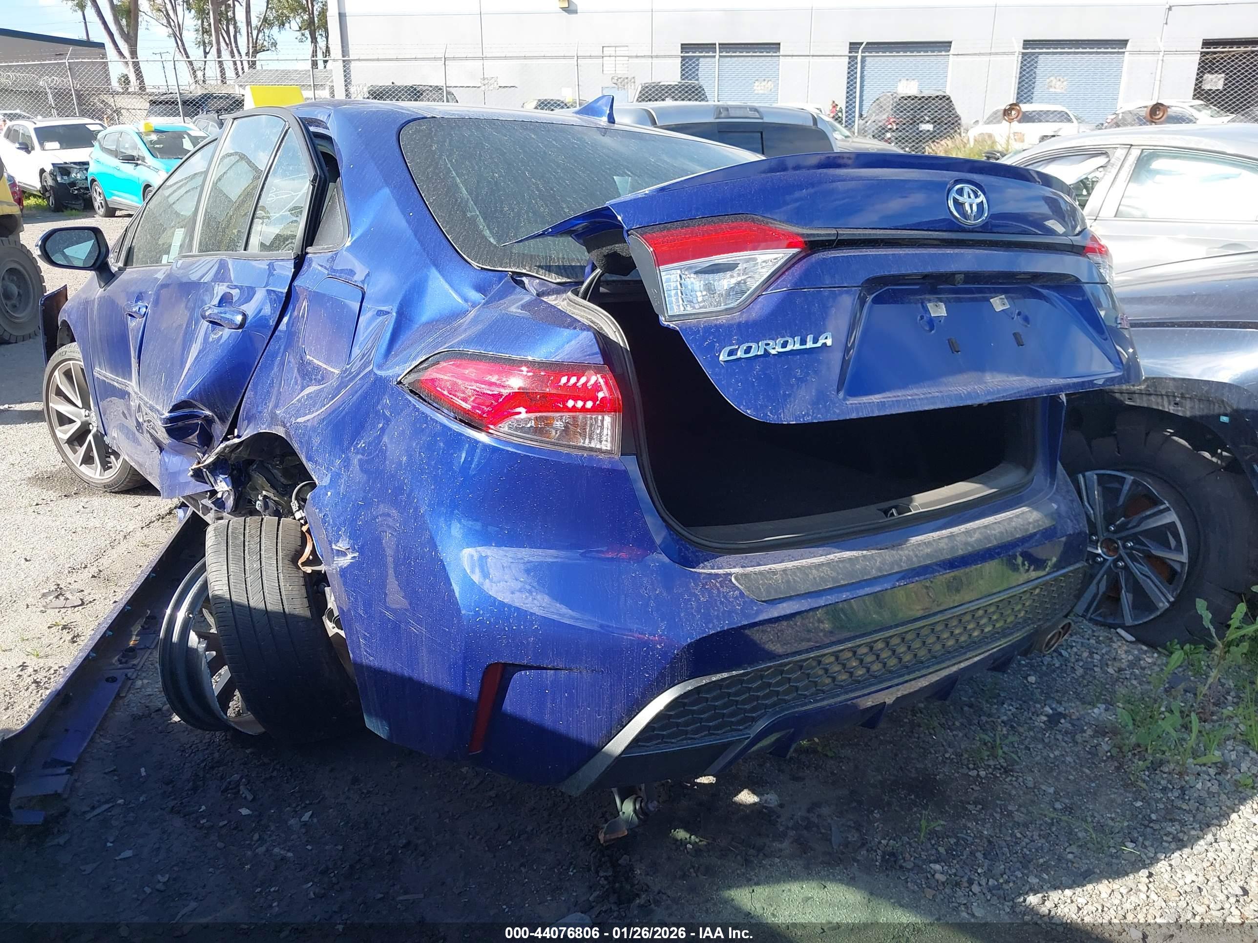 TOYOTA COROLLA image 3