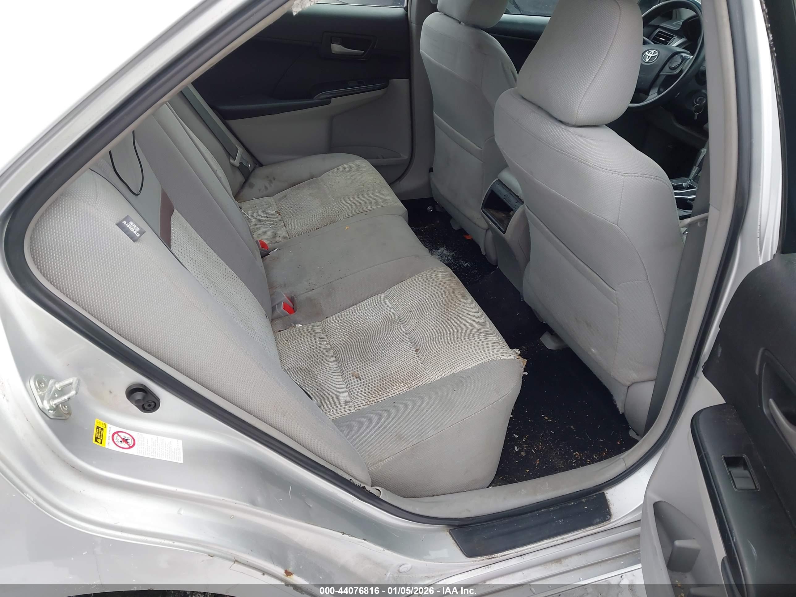 TOYOTA CAMRY image 8