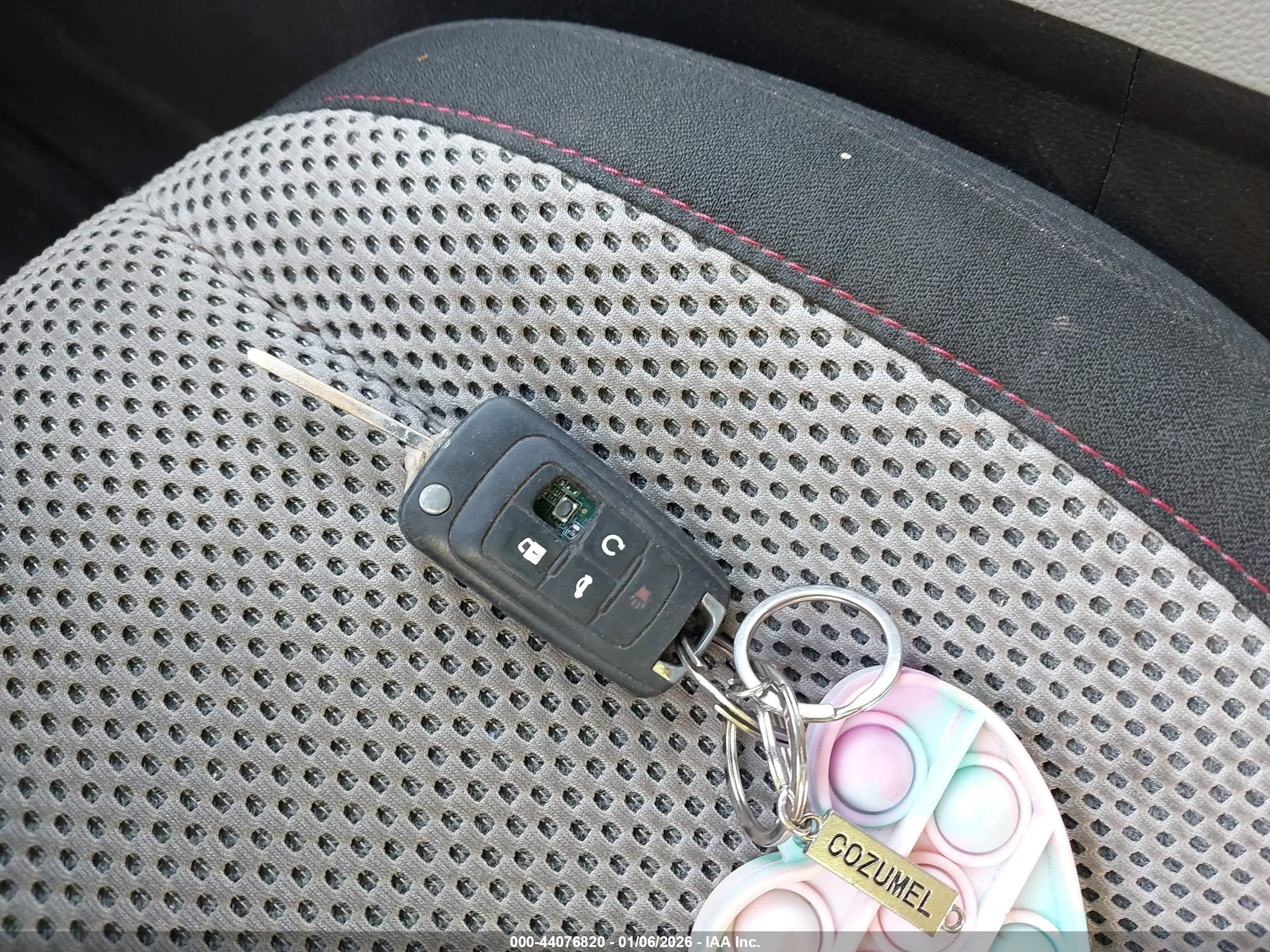 CHEVROLET EQUINOX image 11