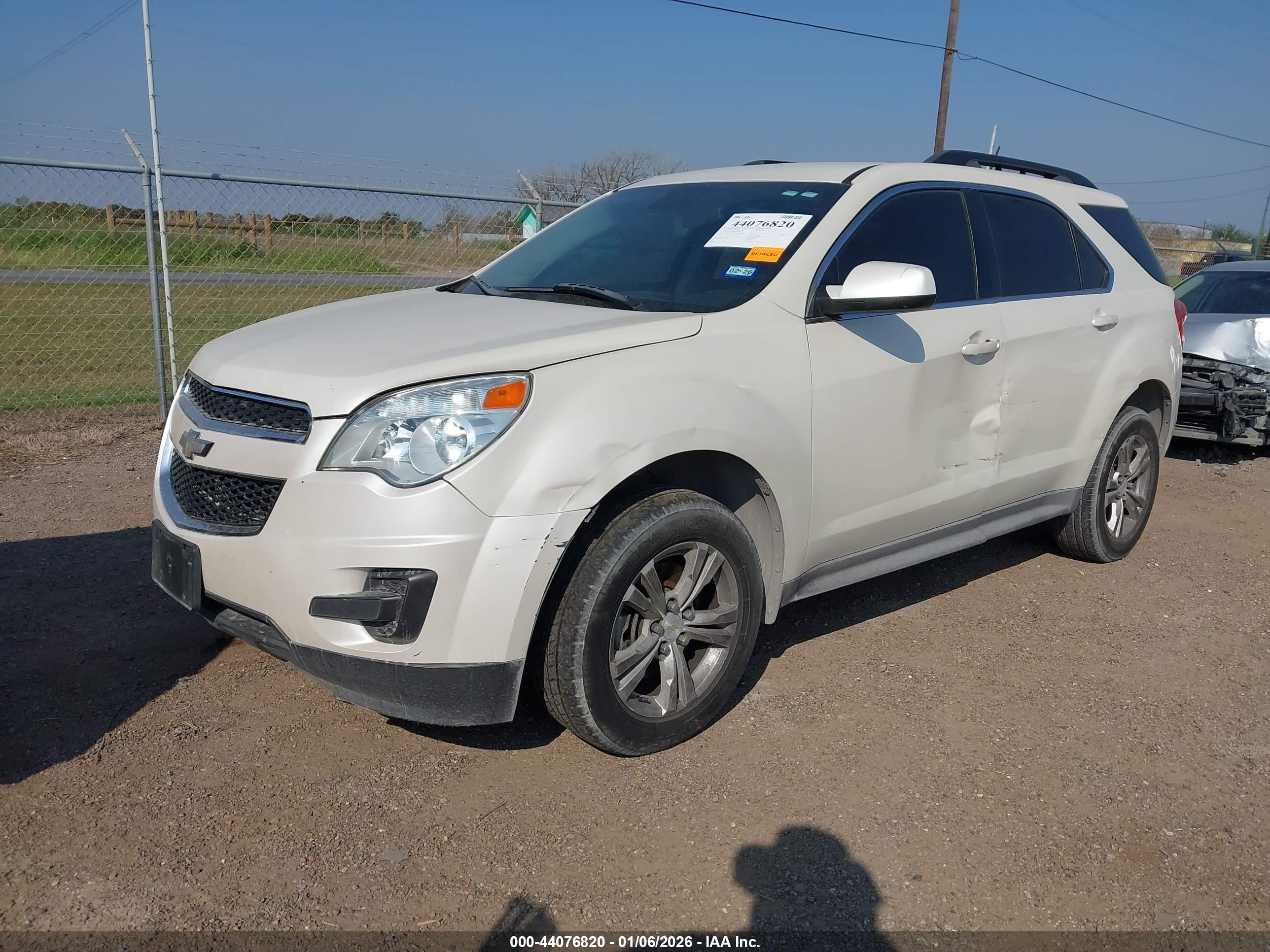 CHEVROLET EQUINOX image 2