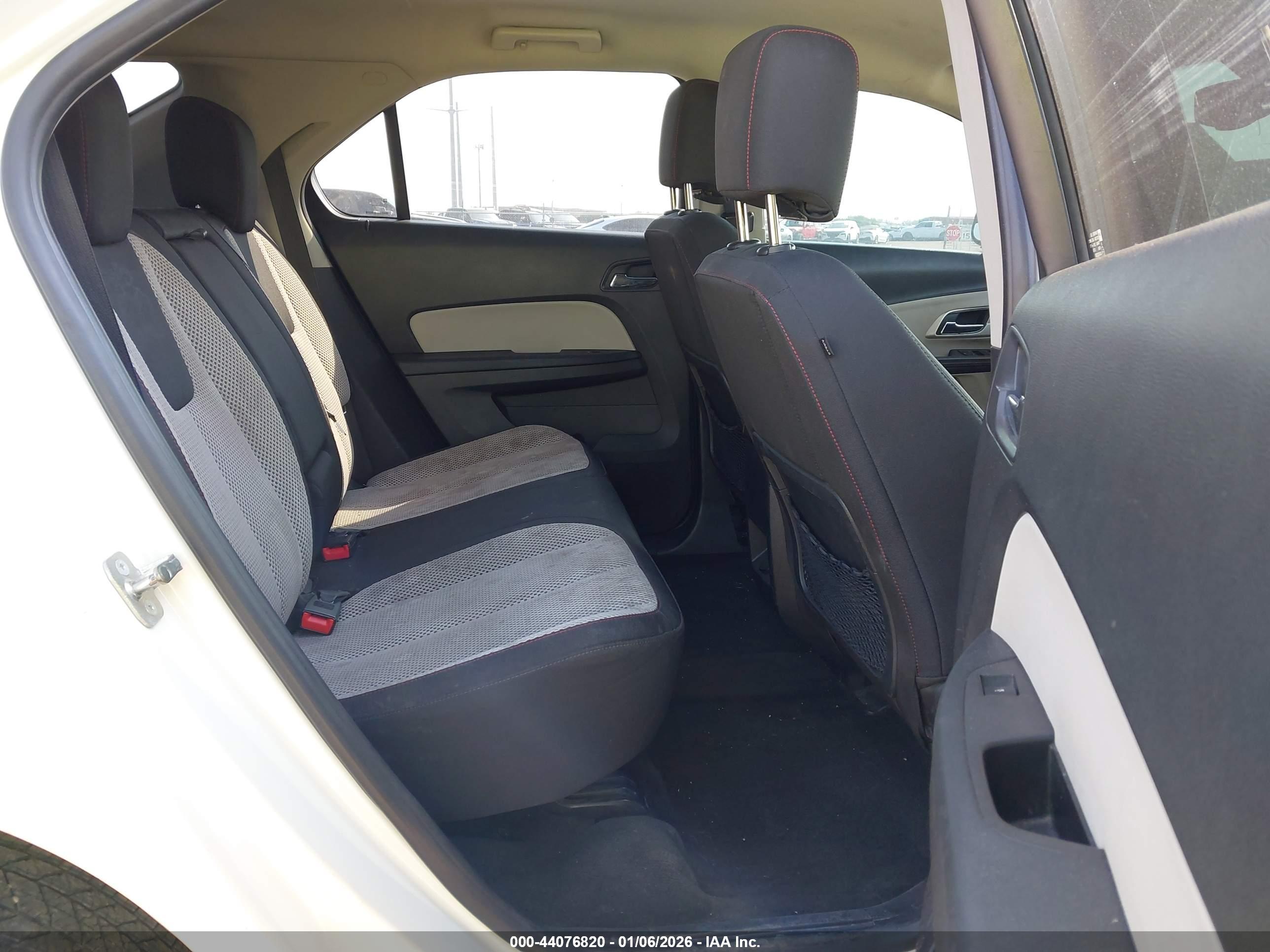CHEVROLET EQUINOX image 8