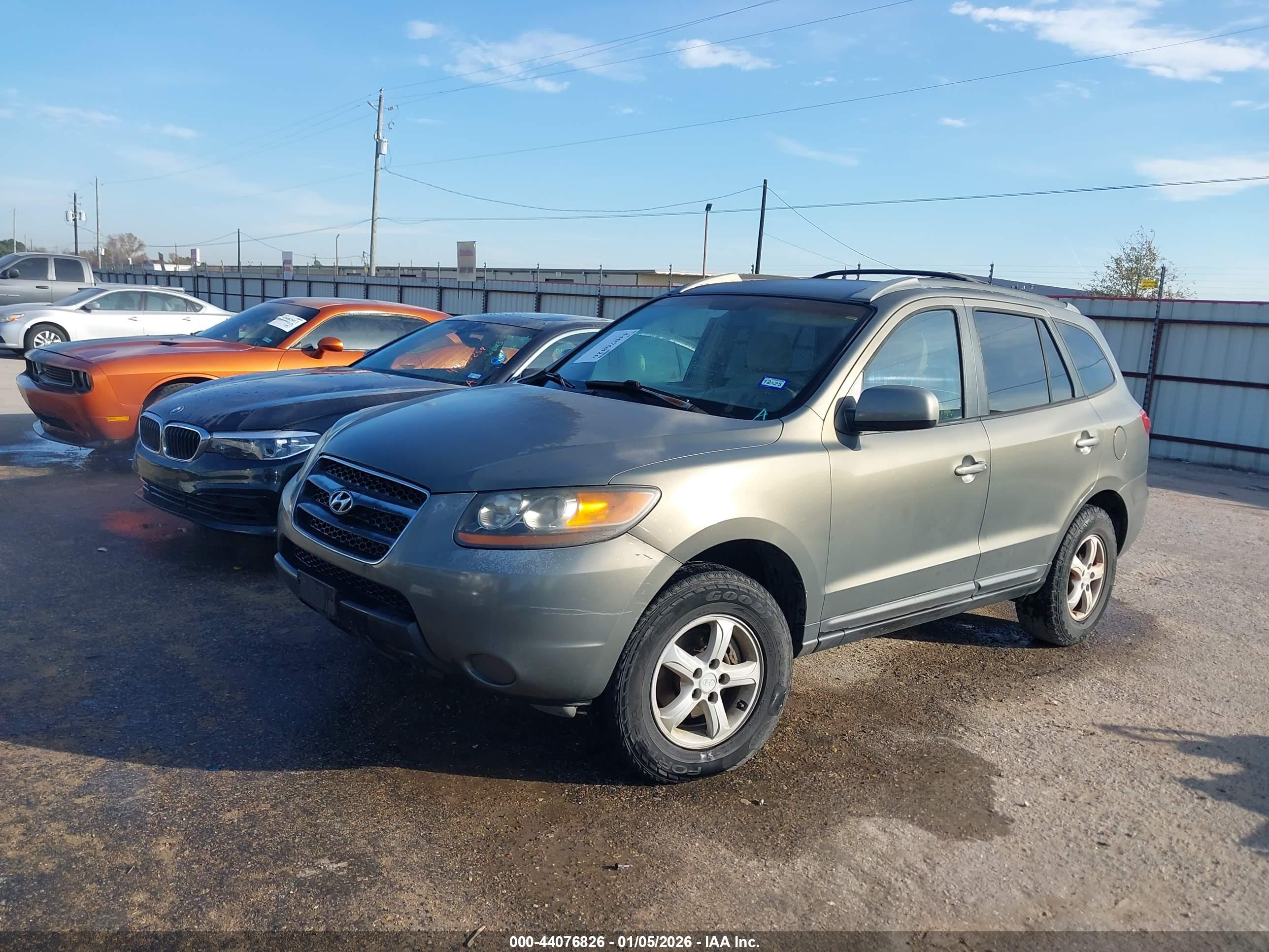 HYUNDAI SANTA image 2