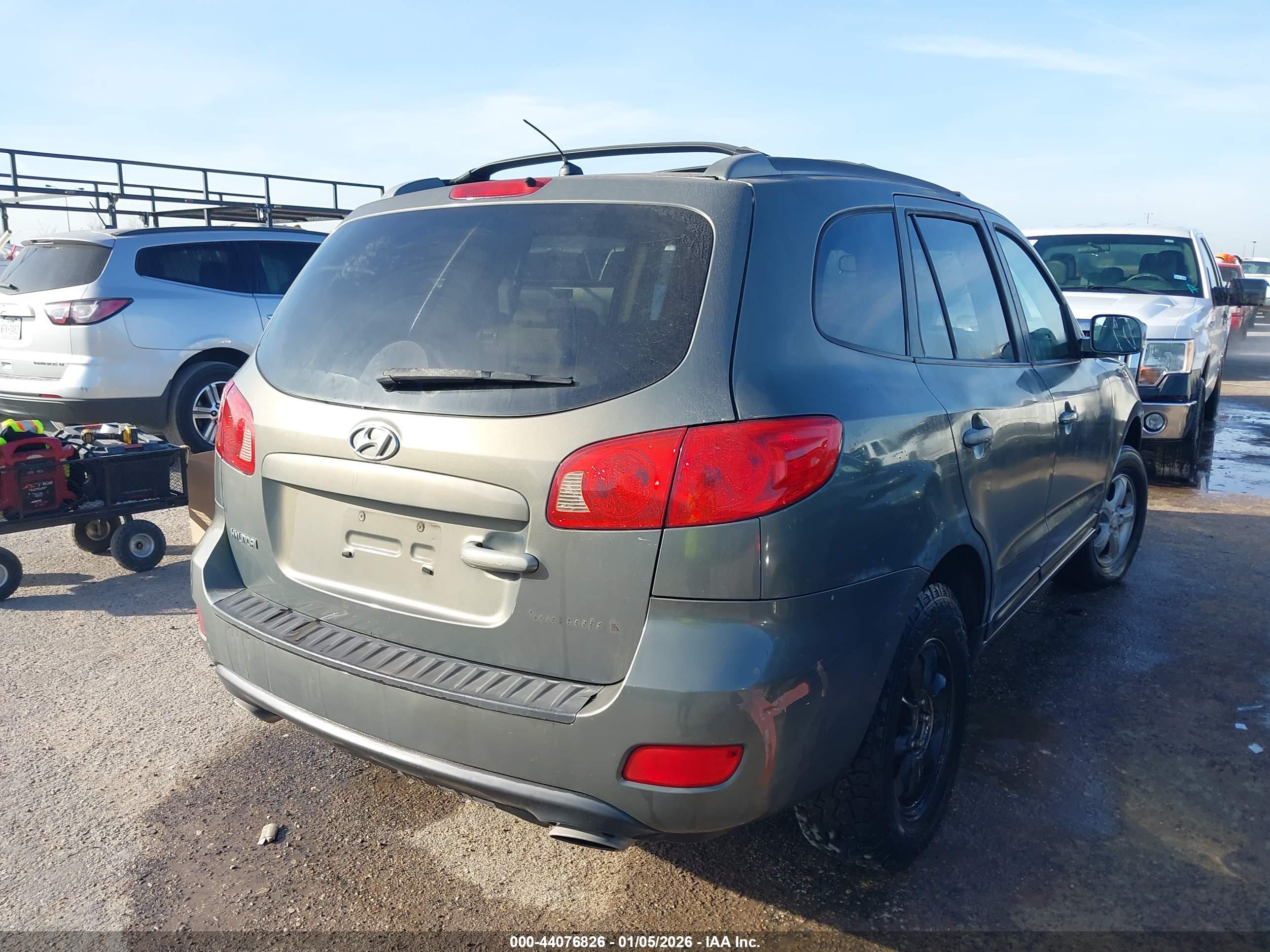 HYUNDAI SANTA image 4