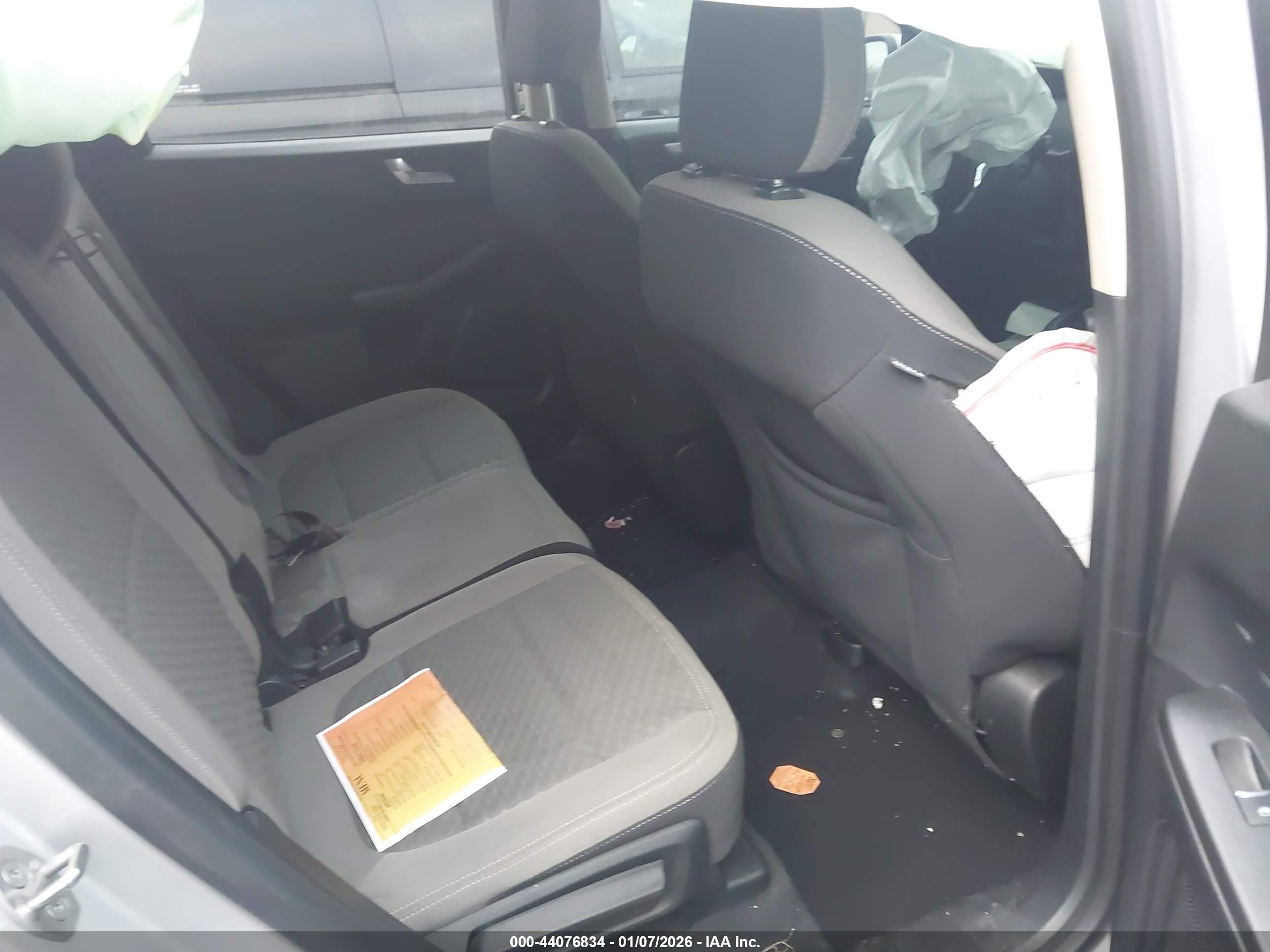 FORD ESCAPE image 8