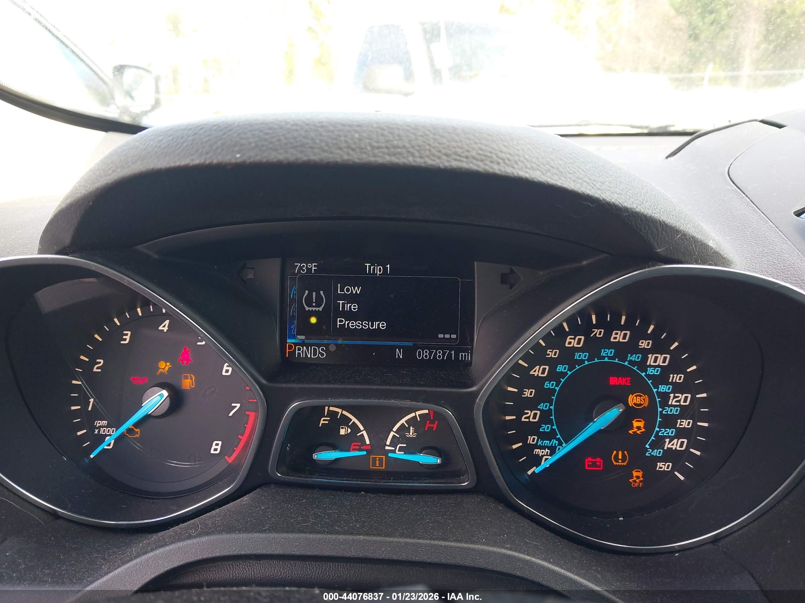 FORD ESCAPE image 7