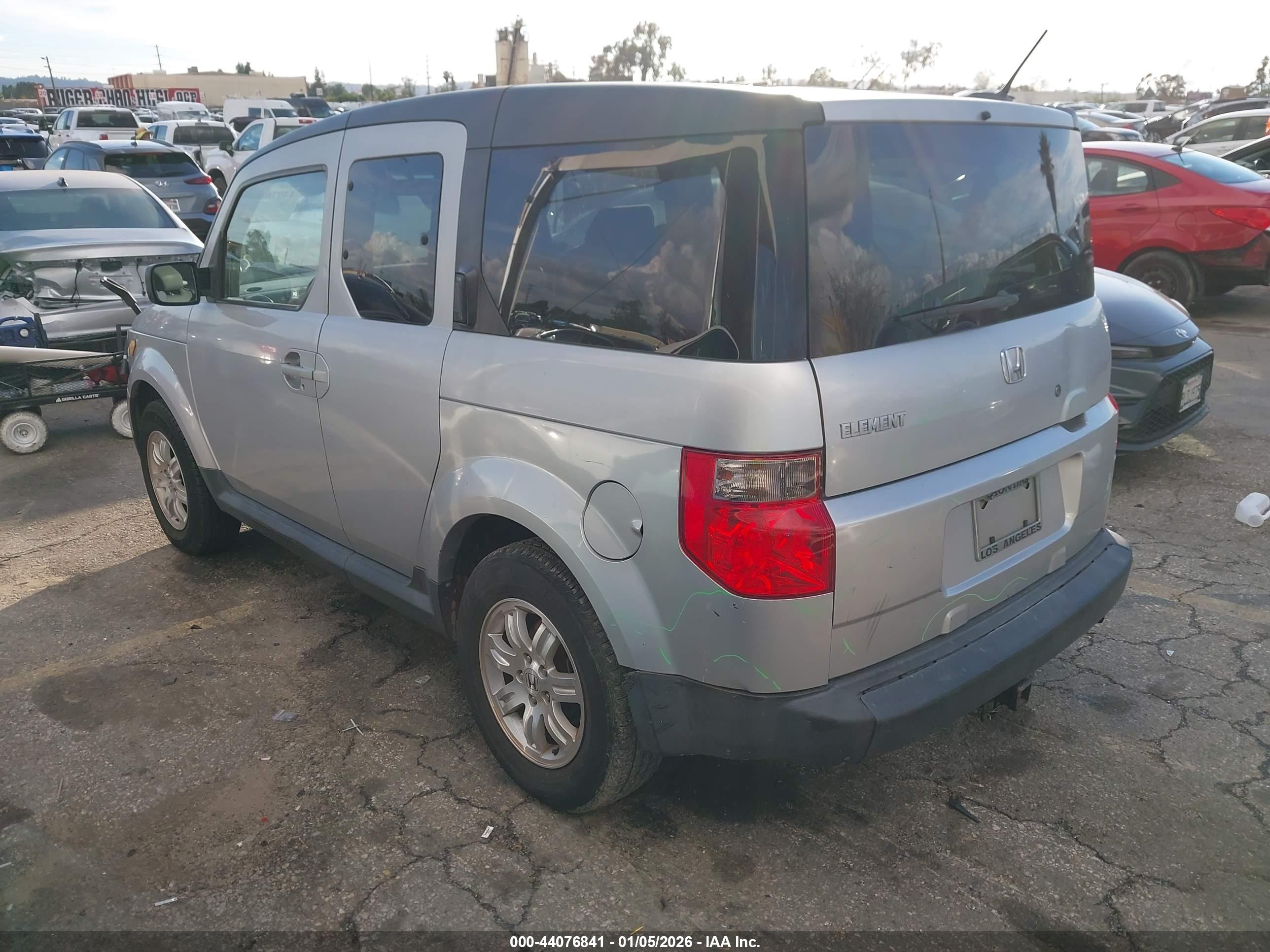 HONDA ELEMENT image 3