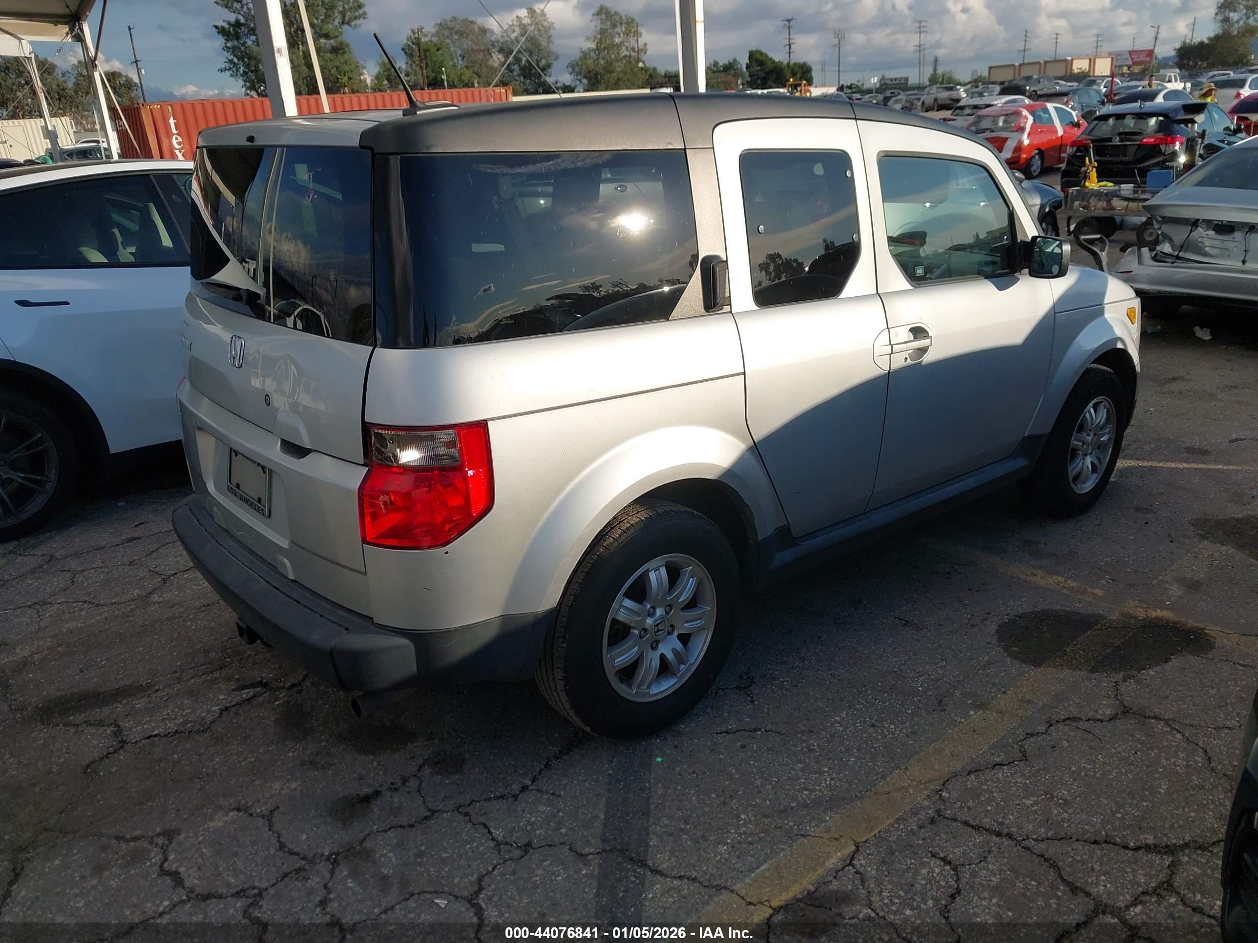HONDA ELEMENT image 4