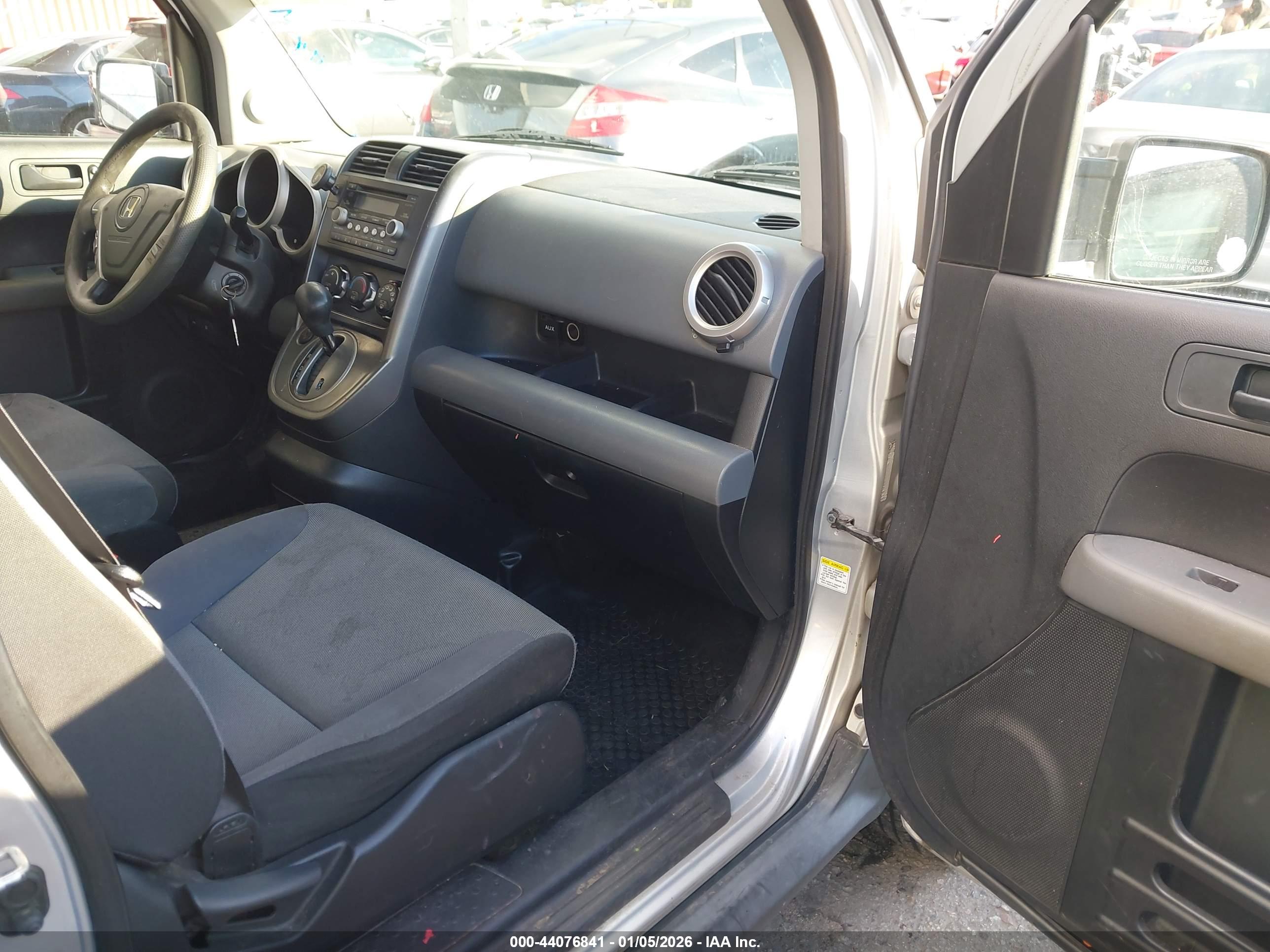 HONDA ELEMENT image 5