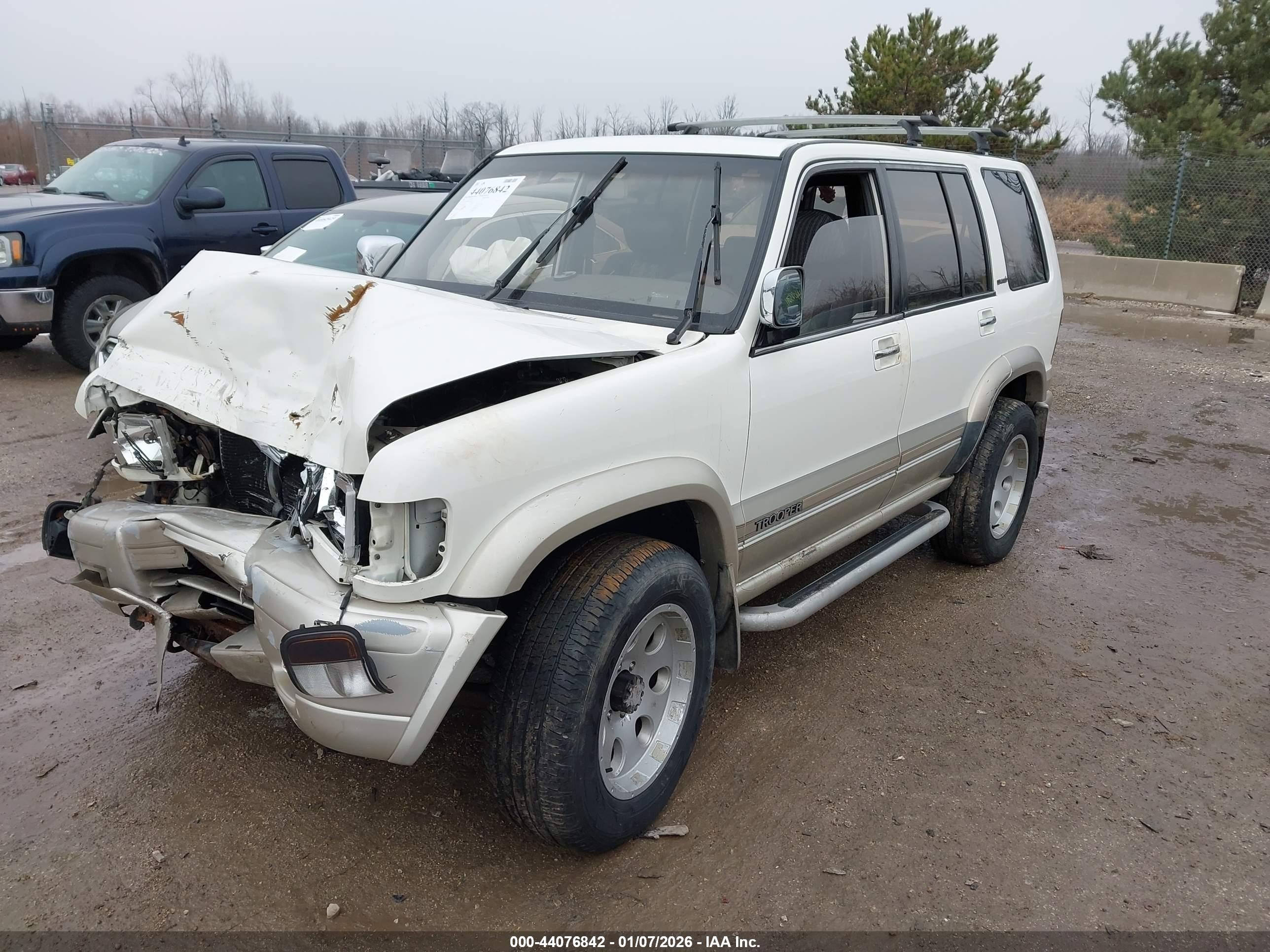 ISUZU TROOPER image 2