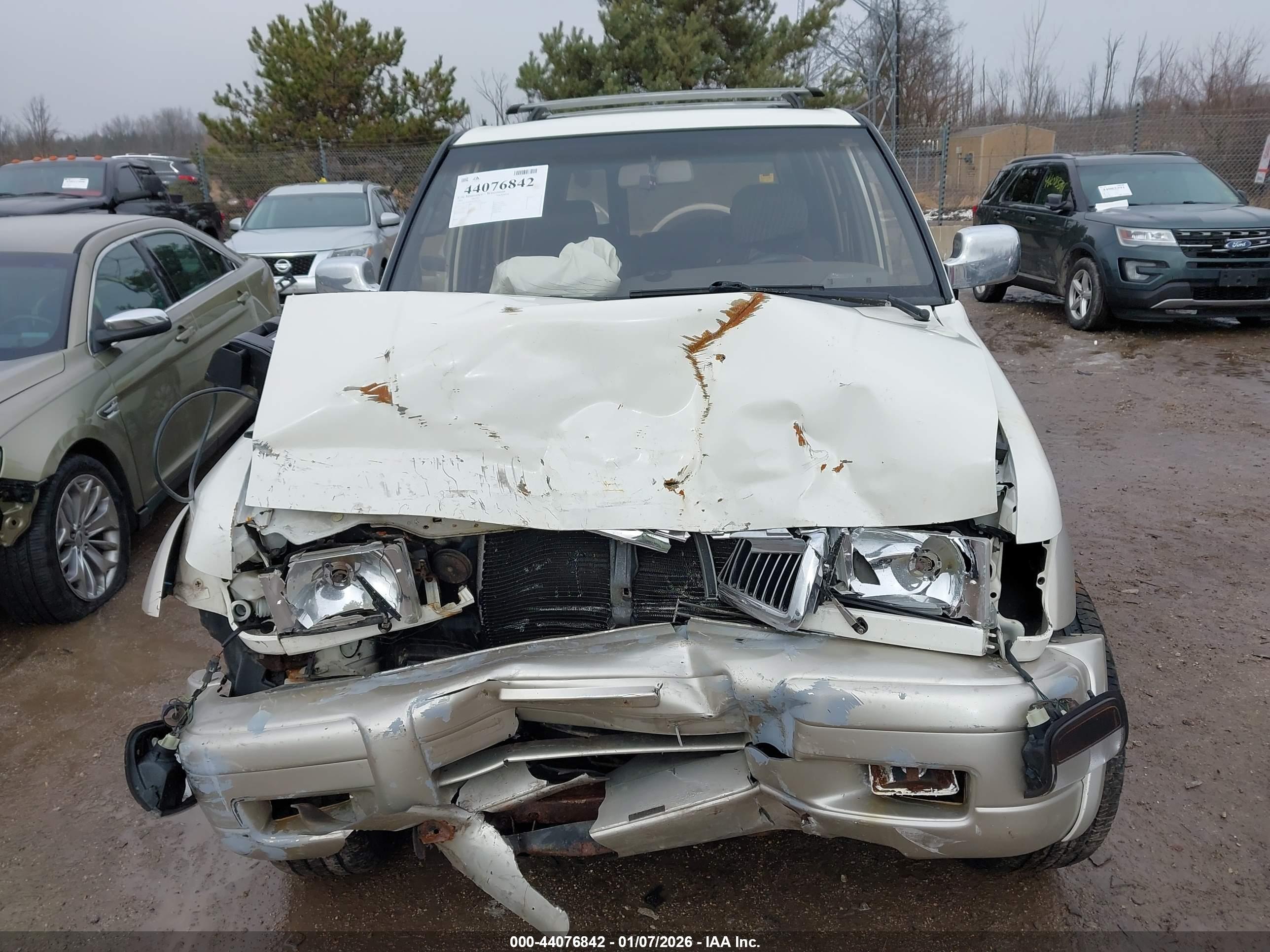 ISUZU TROOPER image 6