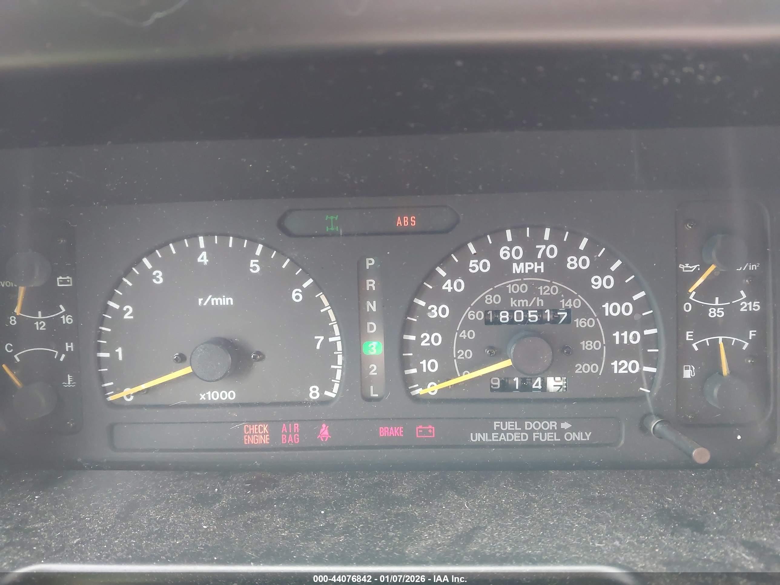 ISUZU TROOPER image 7