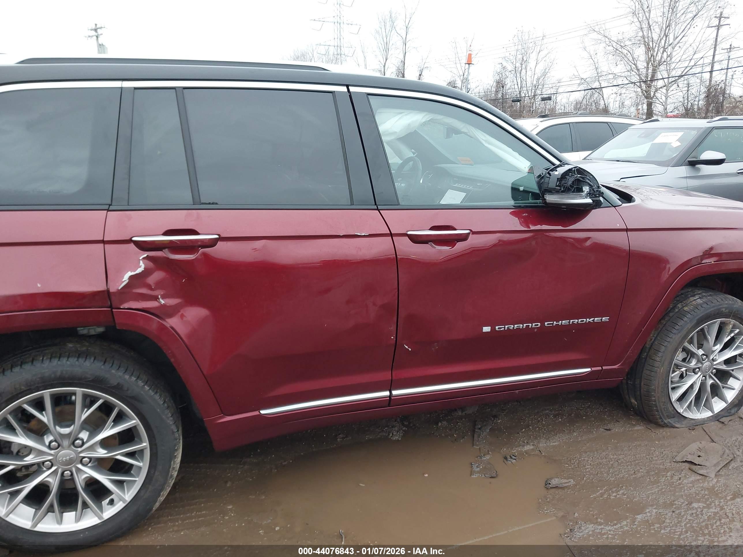 JEEP GRAND image 6