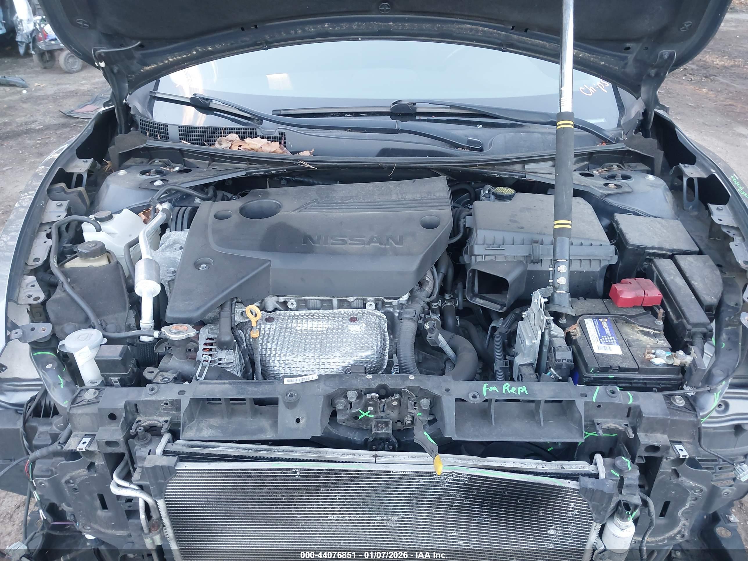 NISSAN ALTIMA image 10