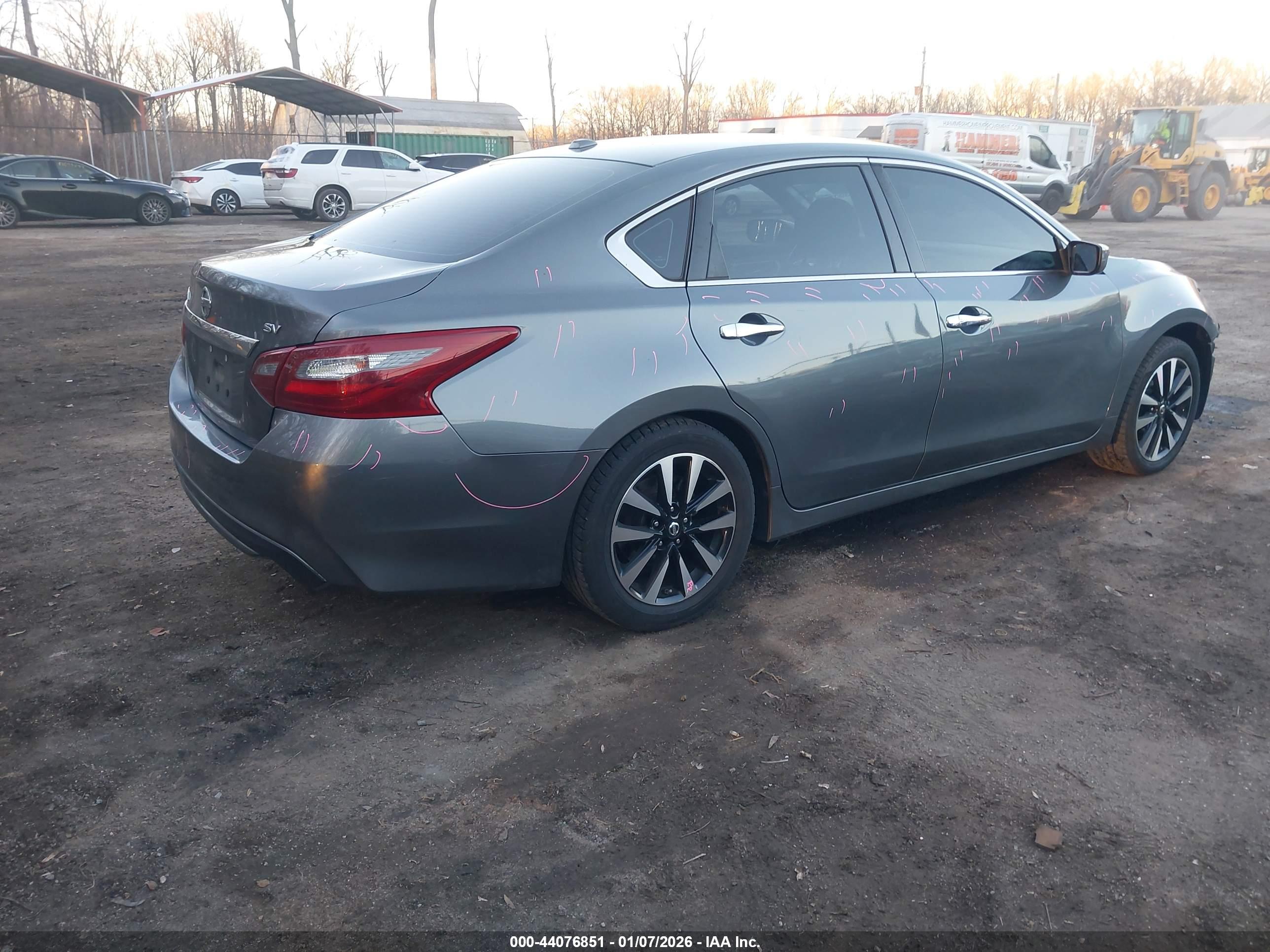 NISSAN ALTIMA image 4