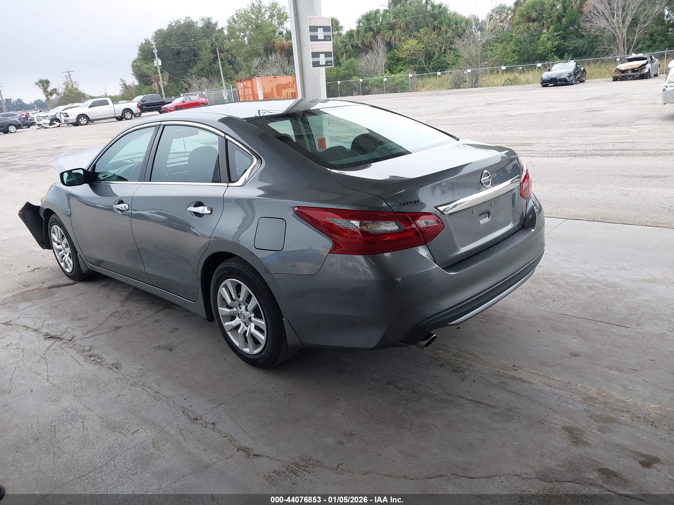 NISSAN ALTIMA image 3
