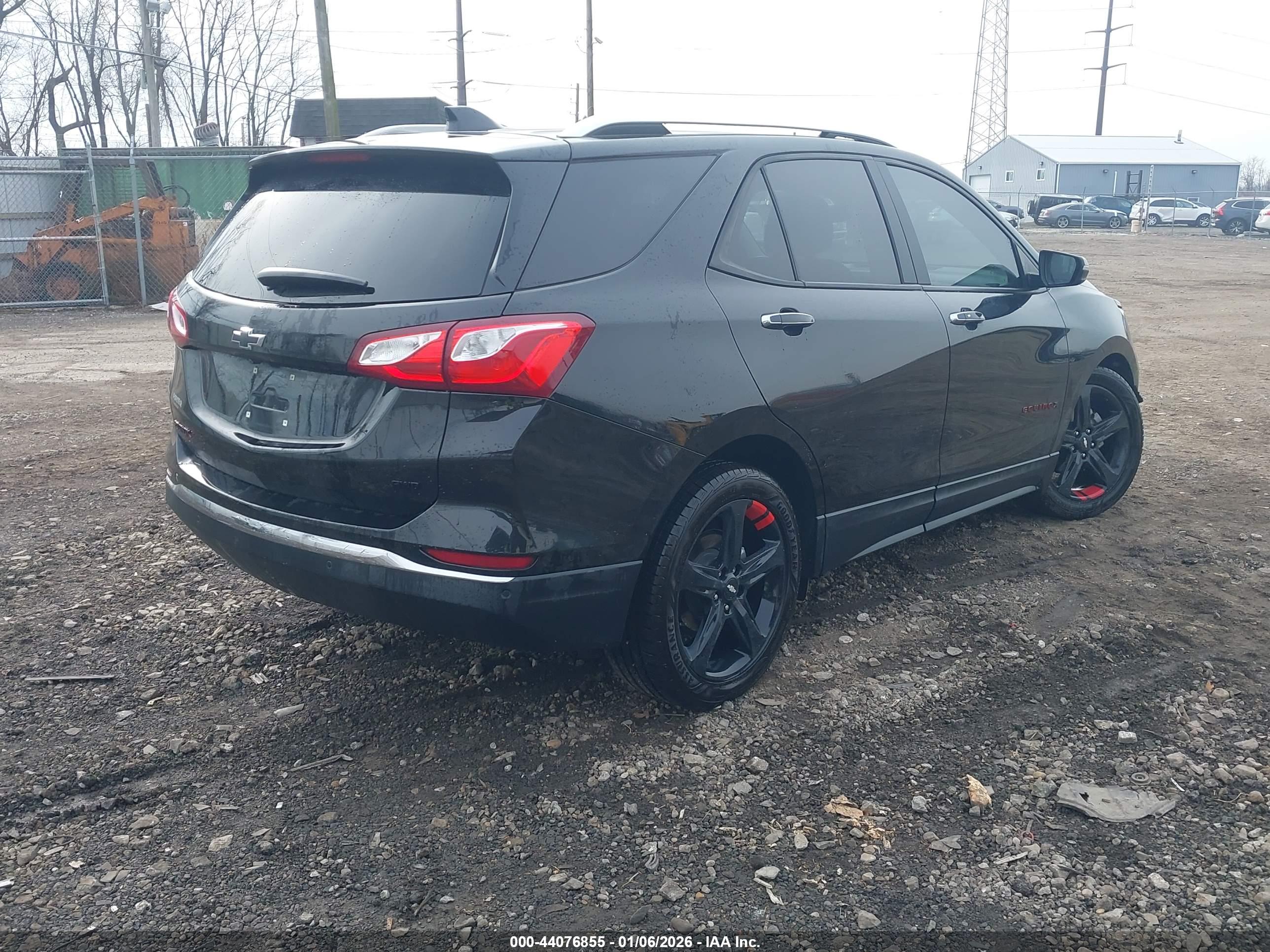CHEVROLET EQUINOX image 4