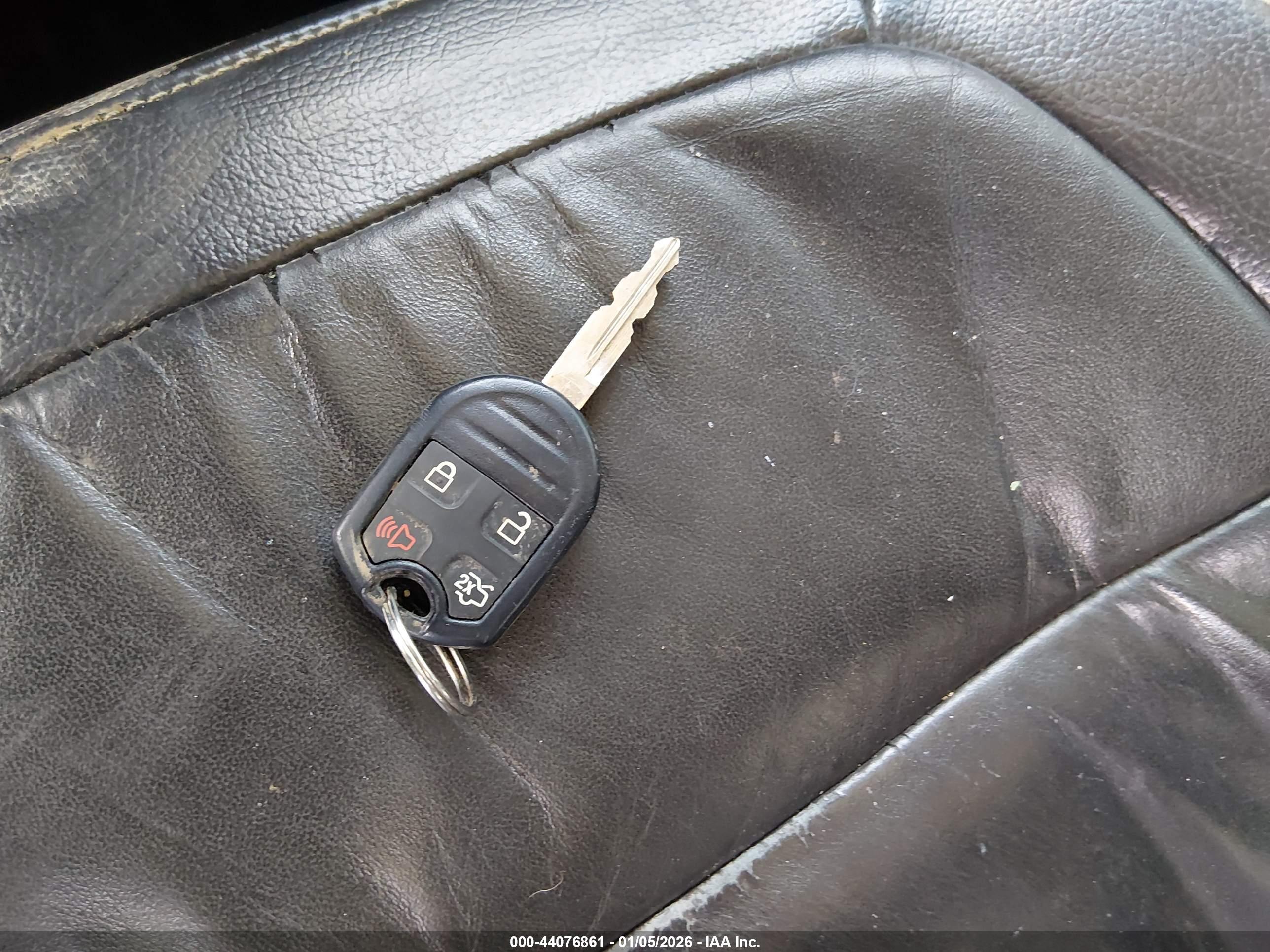 FORD FLEX image 11