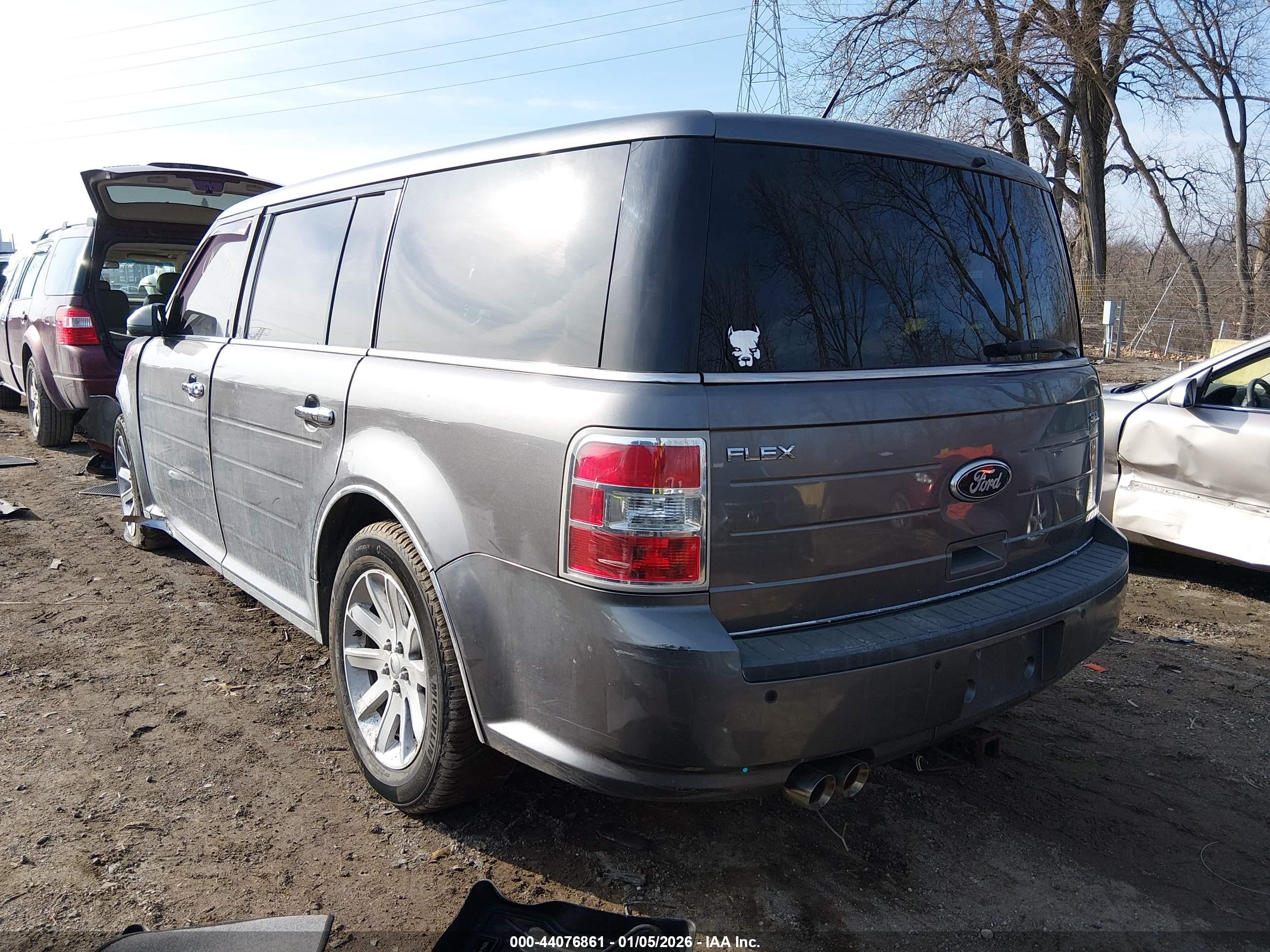 FORD FLEX image 3
