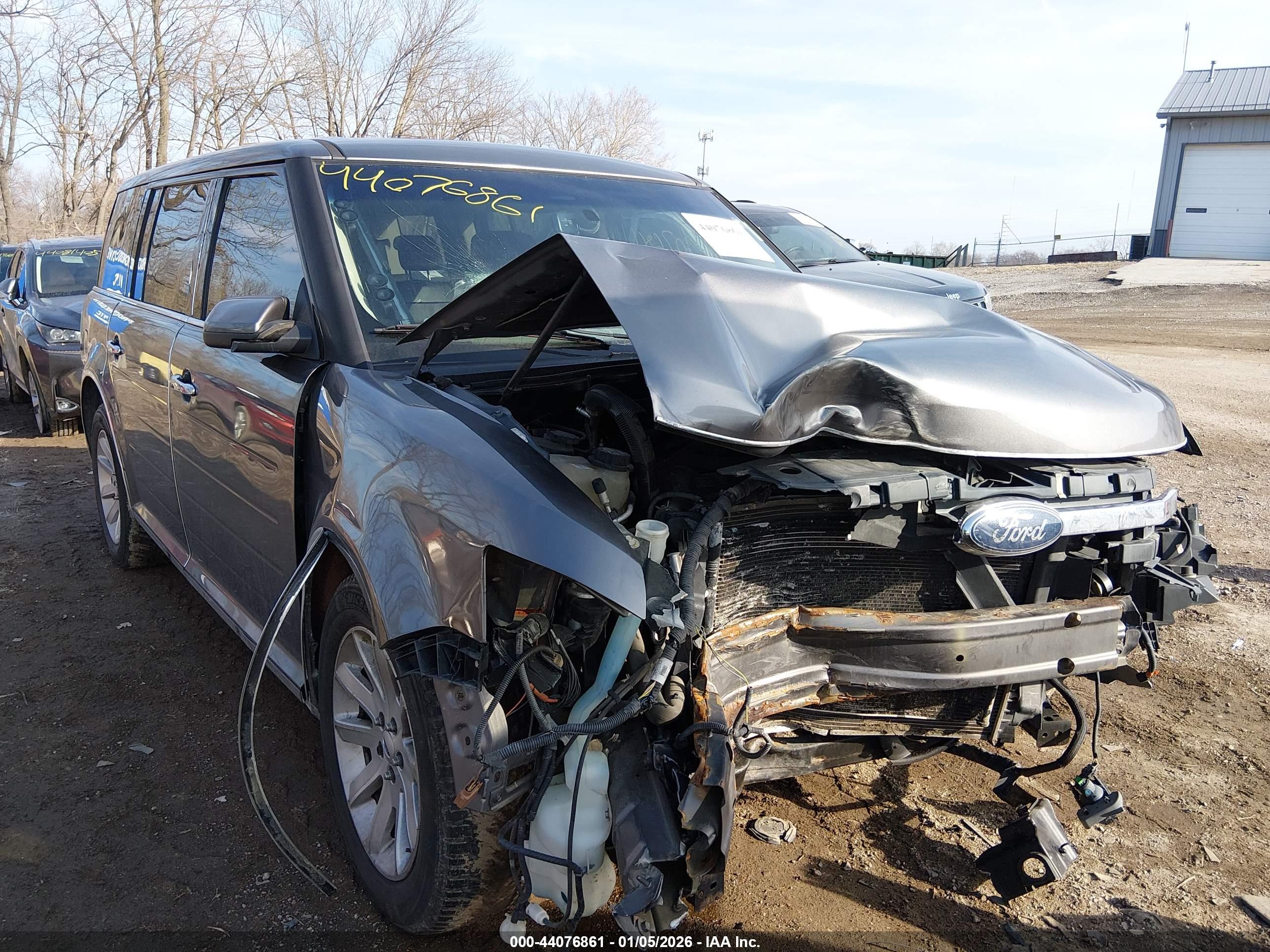 FORD FLEX image 6