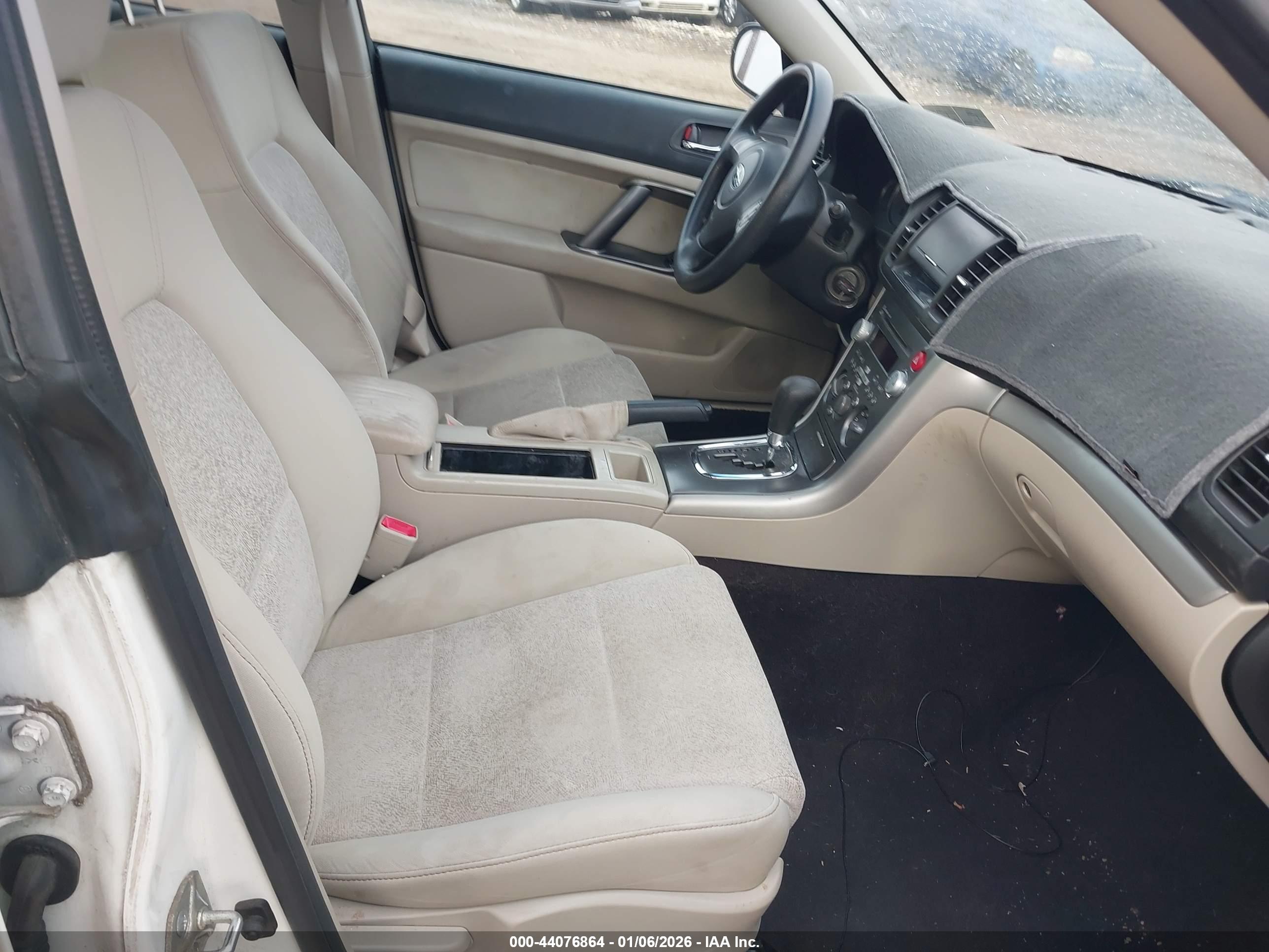 SUBARU LEGACY image 5