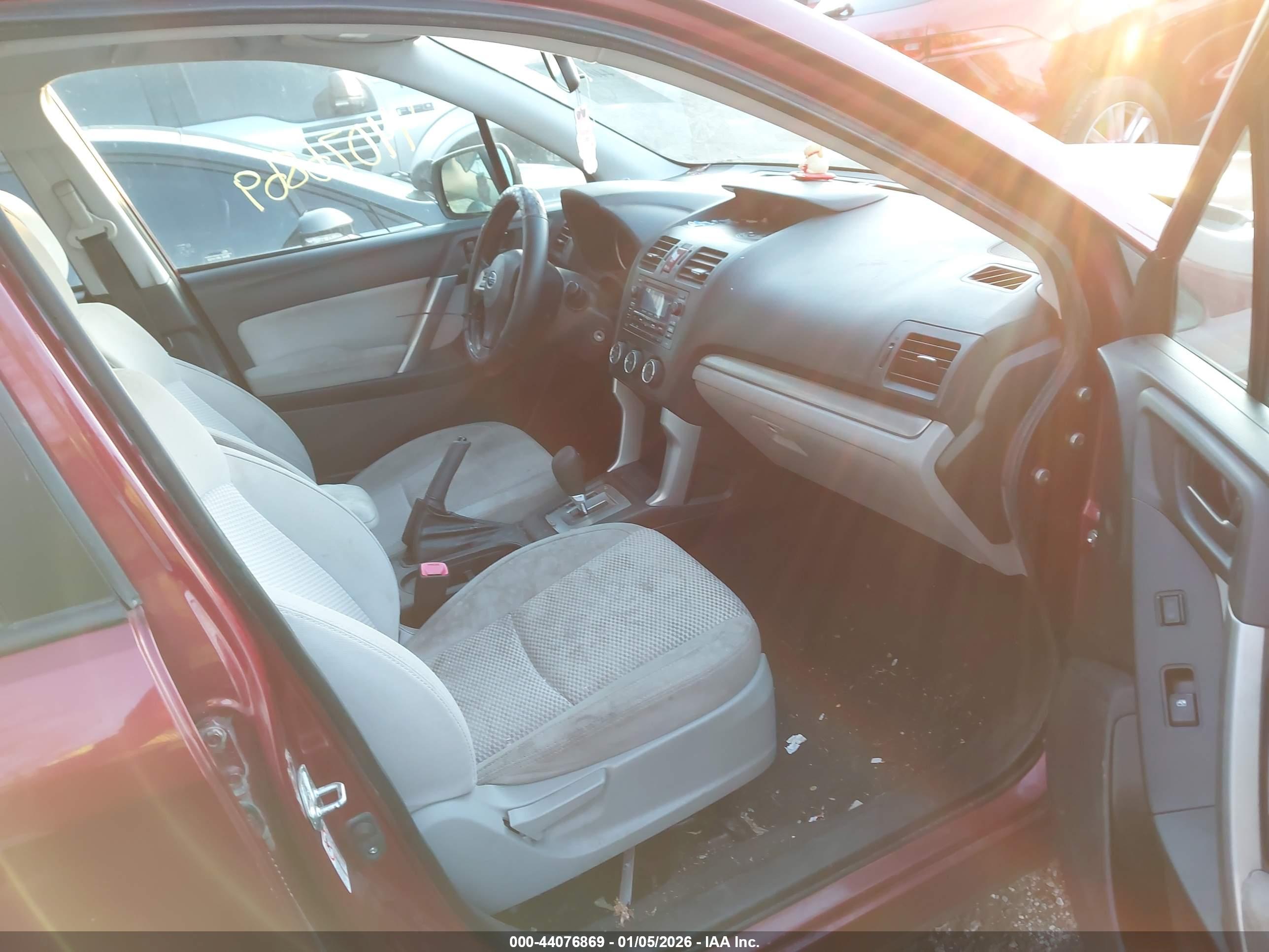 SUBARU FORESTER image 5