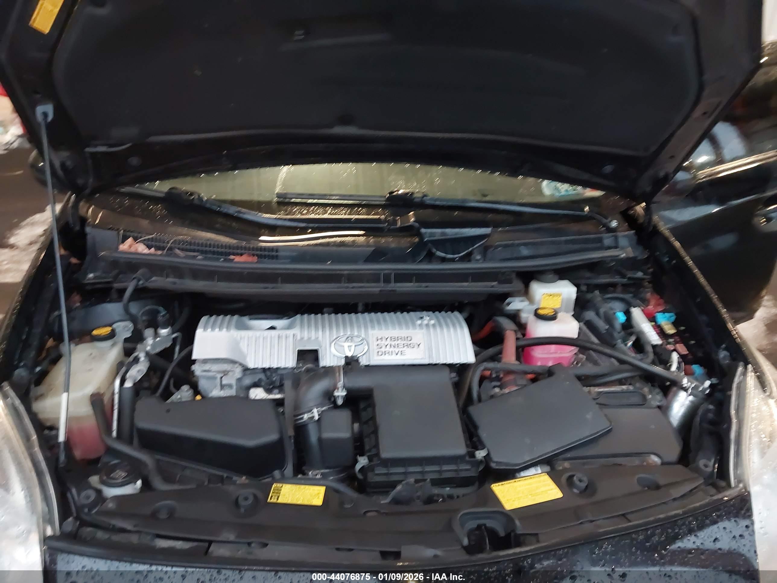 TOYOTA PRIUS image 10