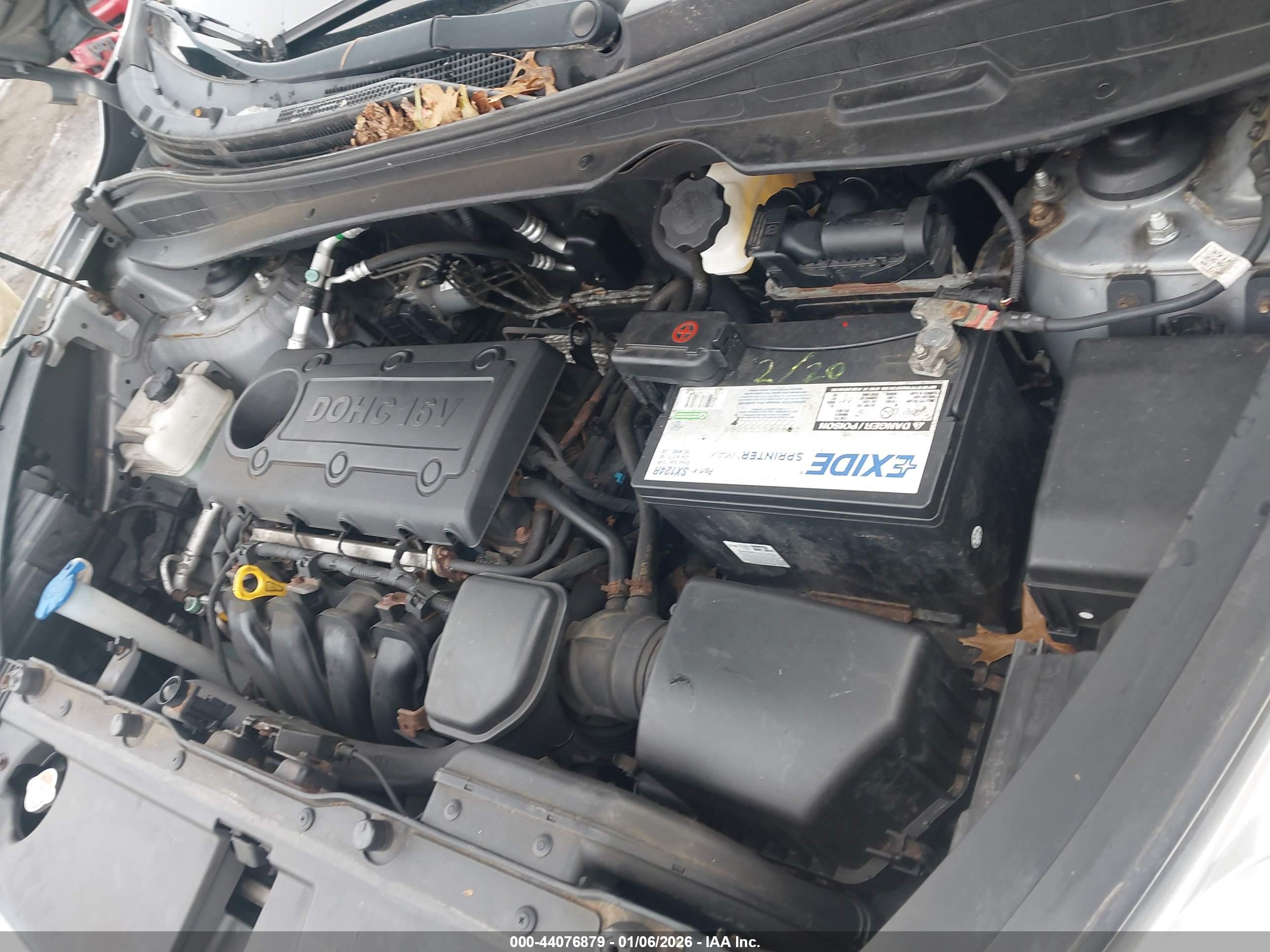 HYUNDAI TUCSON image 10