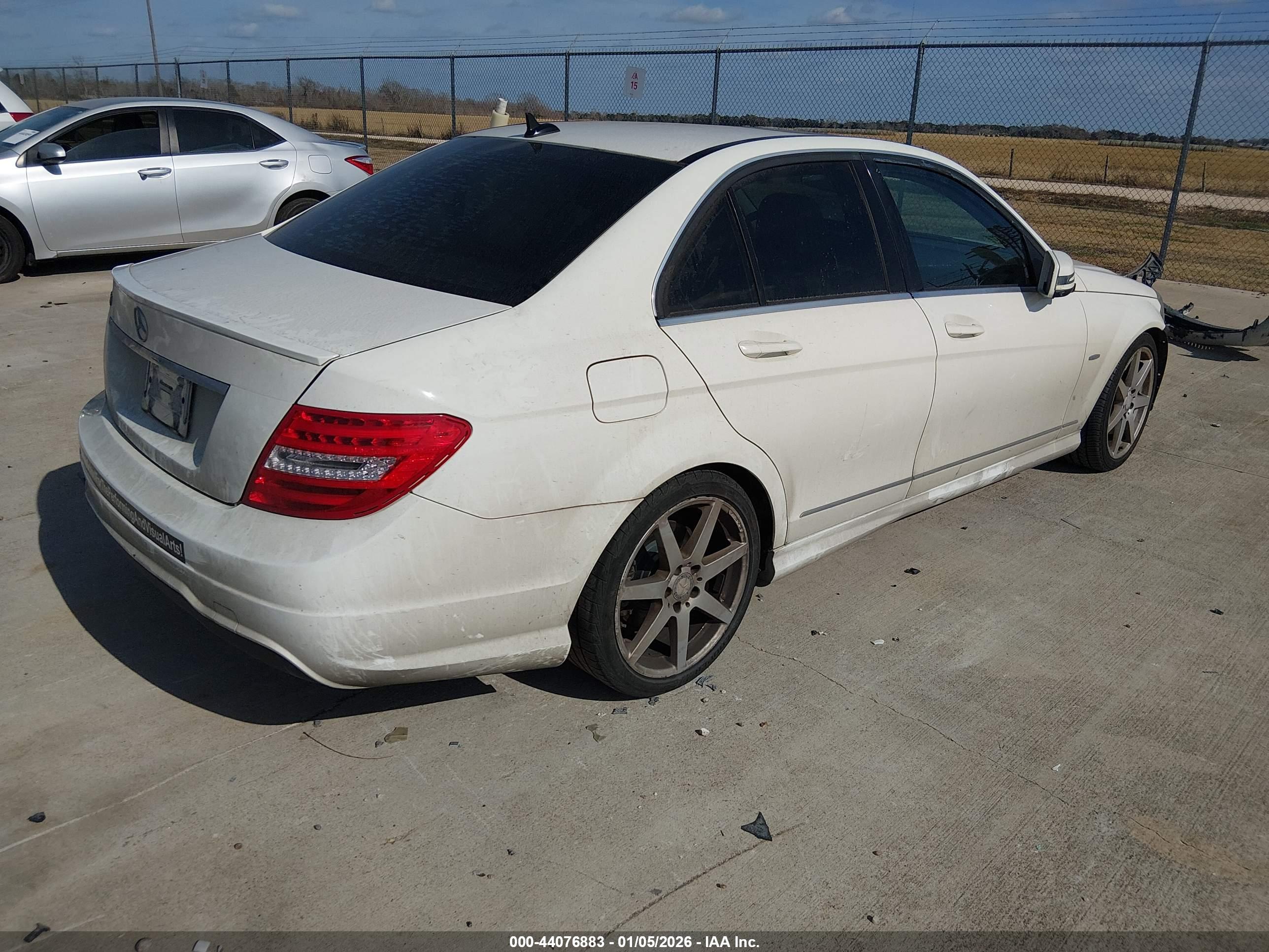 MERCEDES-BENZ C image 4