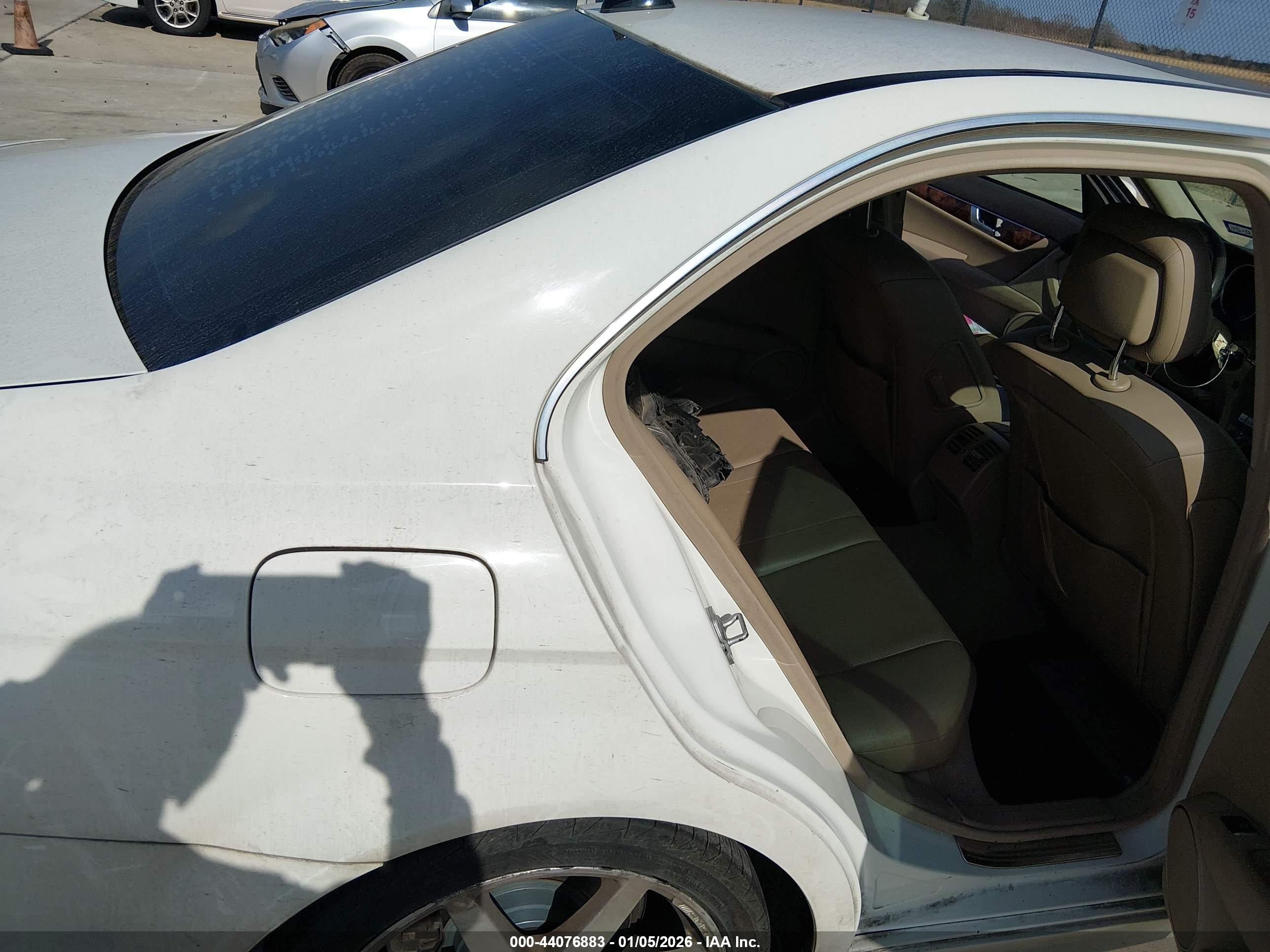 MERCEDES-BENZ C image 8