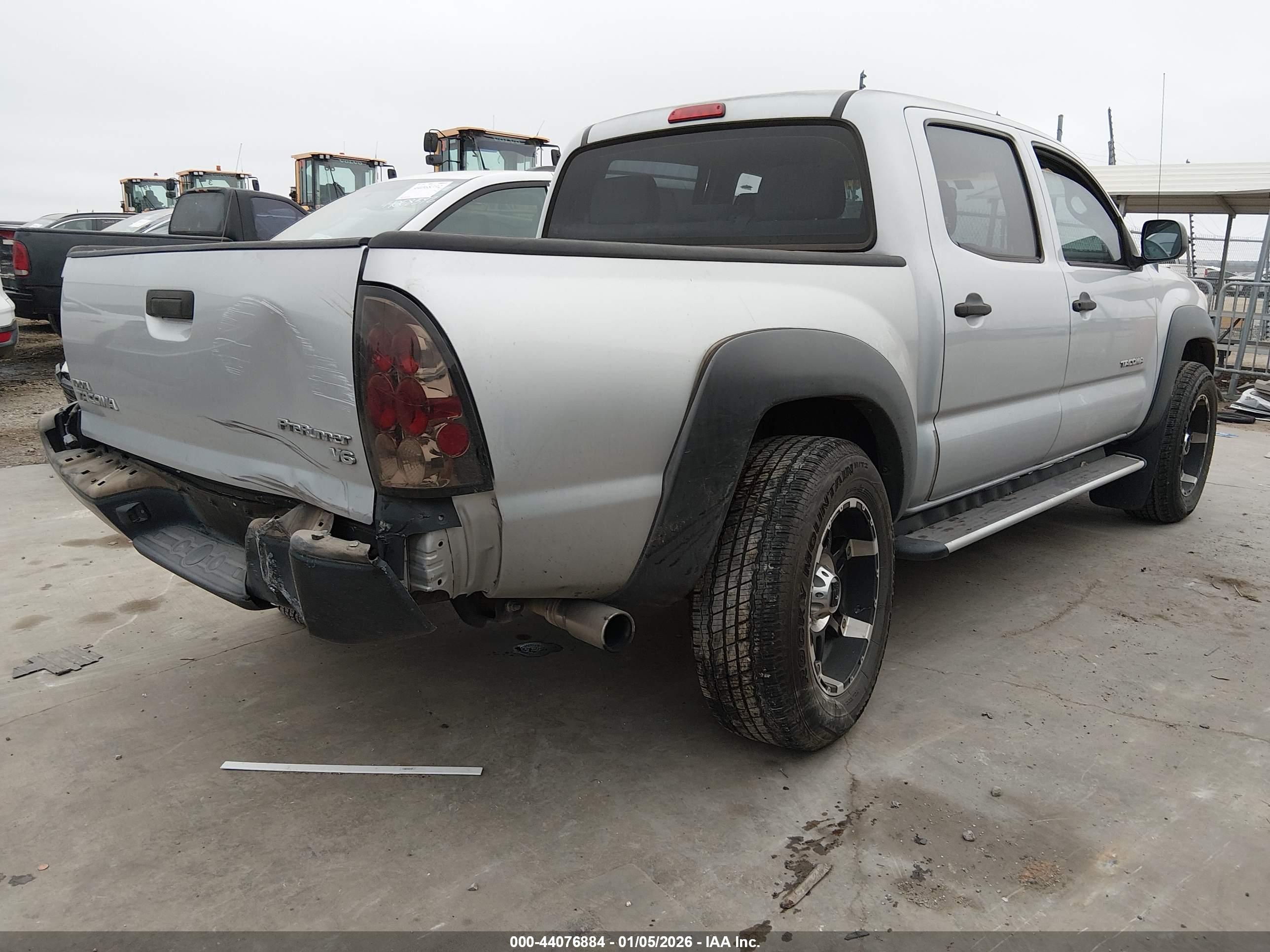TOYOTA TACOMA image 4
