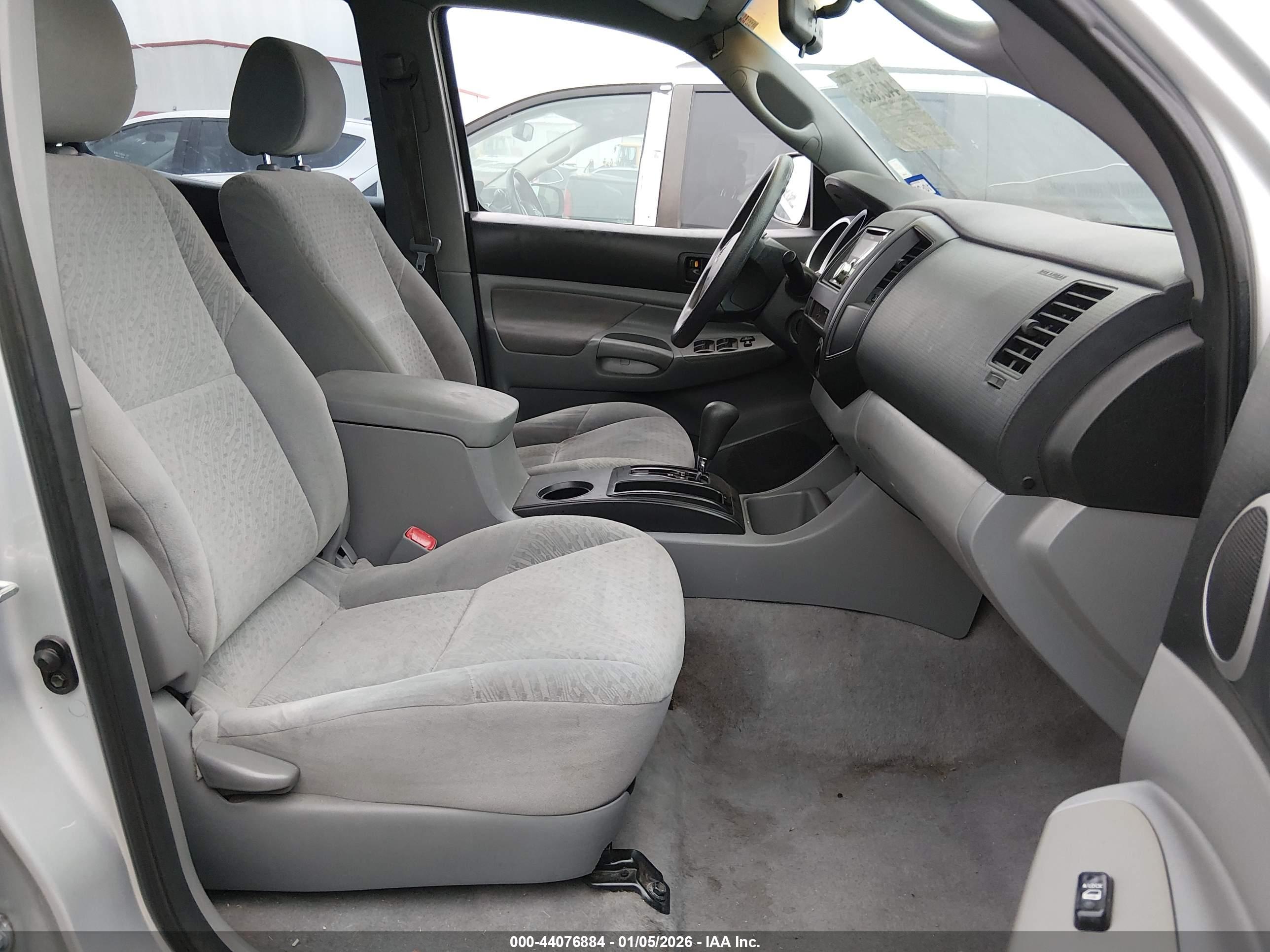 TOYOTA TACOMA image 5