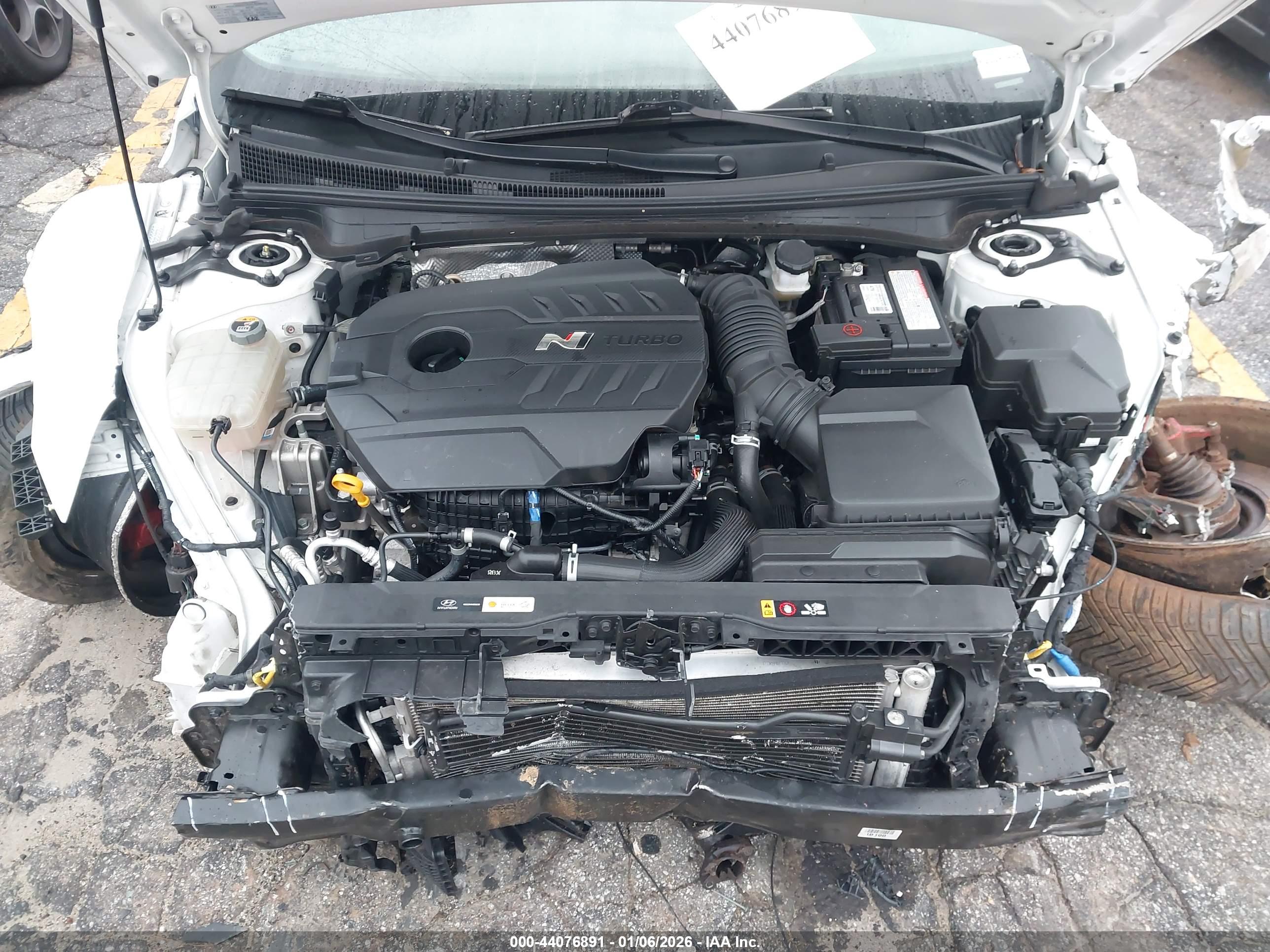 HYUNDAI ELANTRA image 10