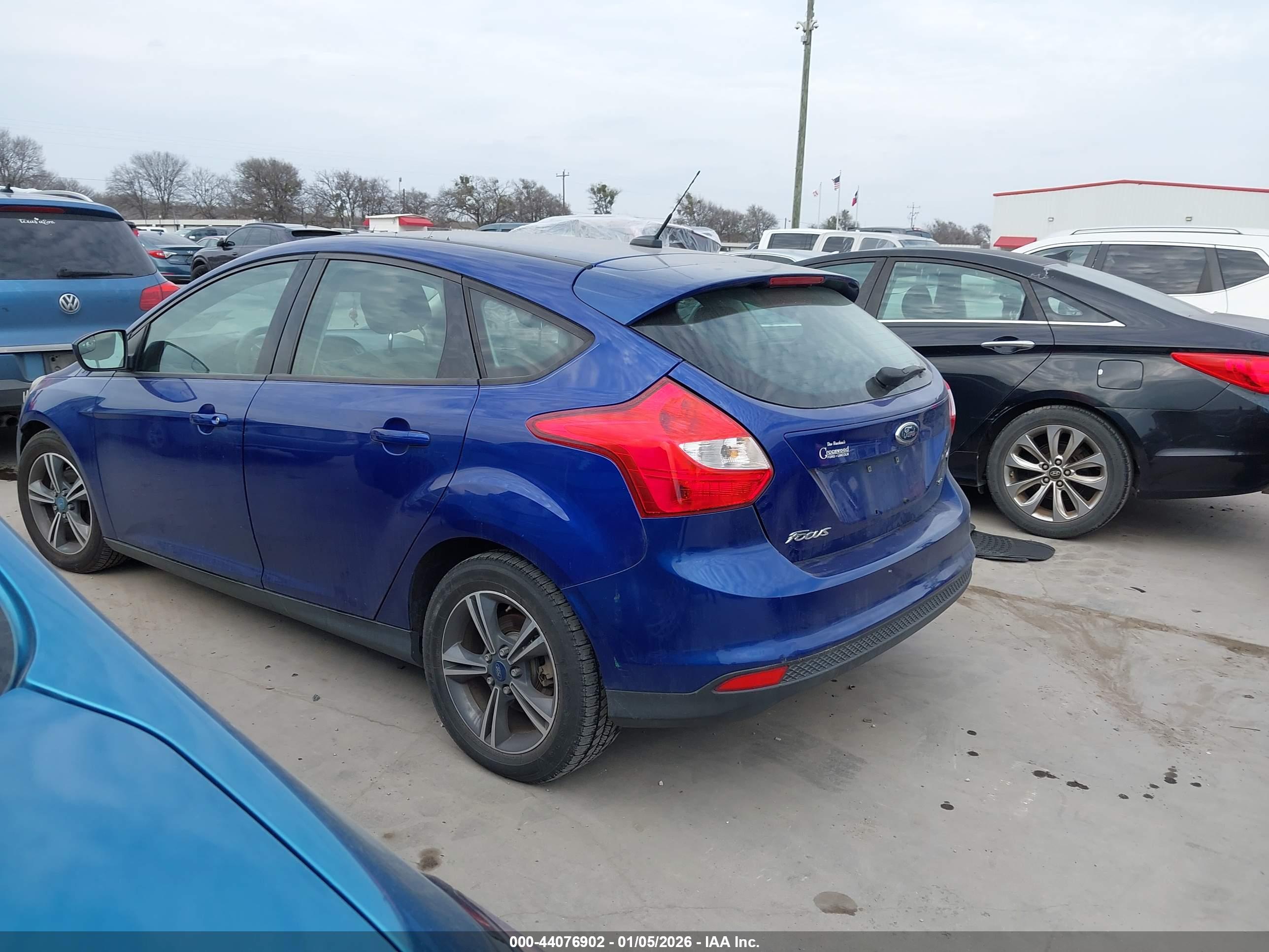FORD FOCUS image 3