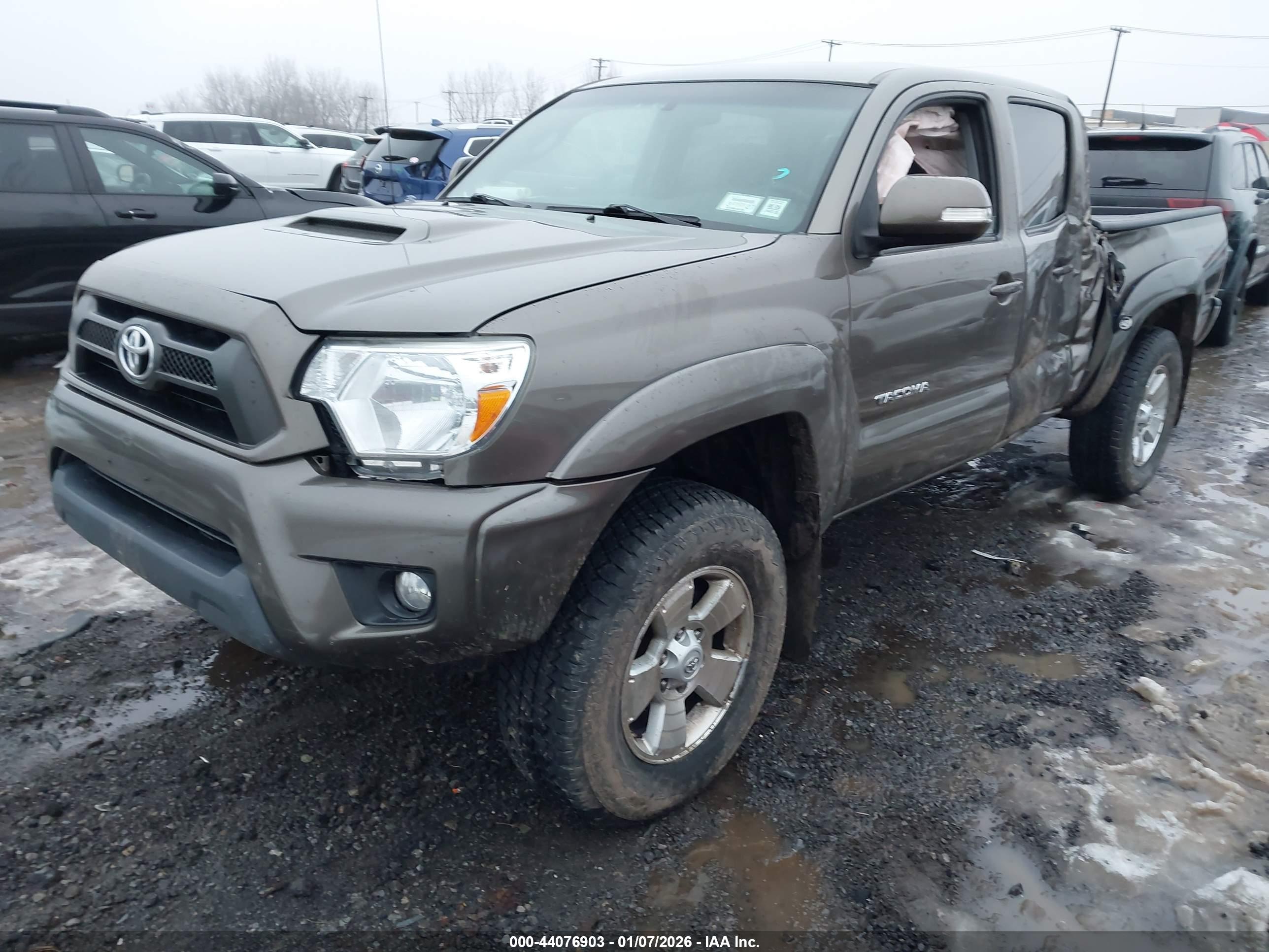 TOYOTA TACOMA image 2