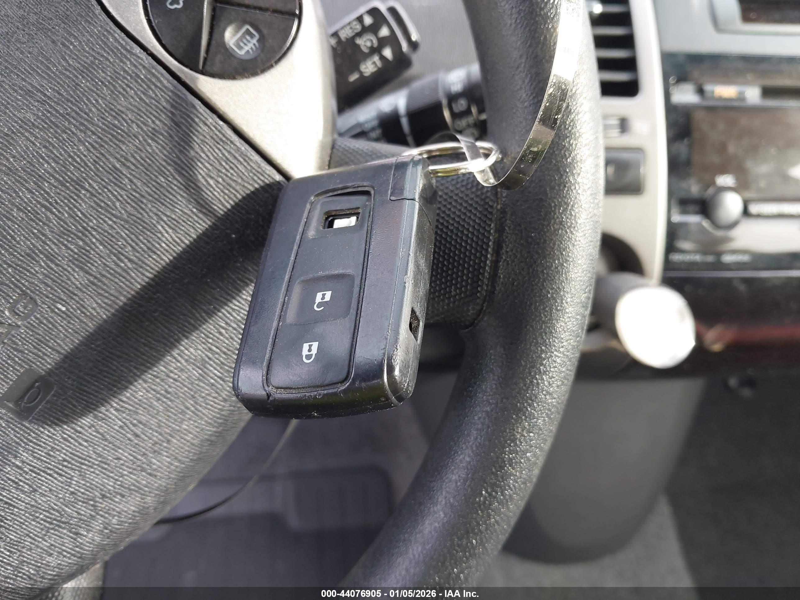 TOYOTA PRIUS image 11