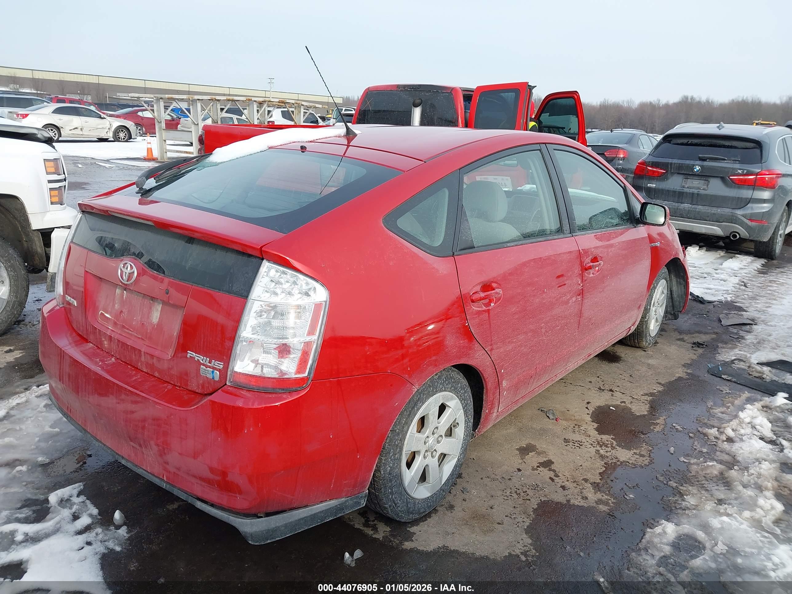 TOYOTA PRIUS image 4