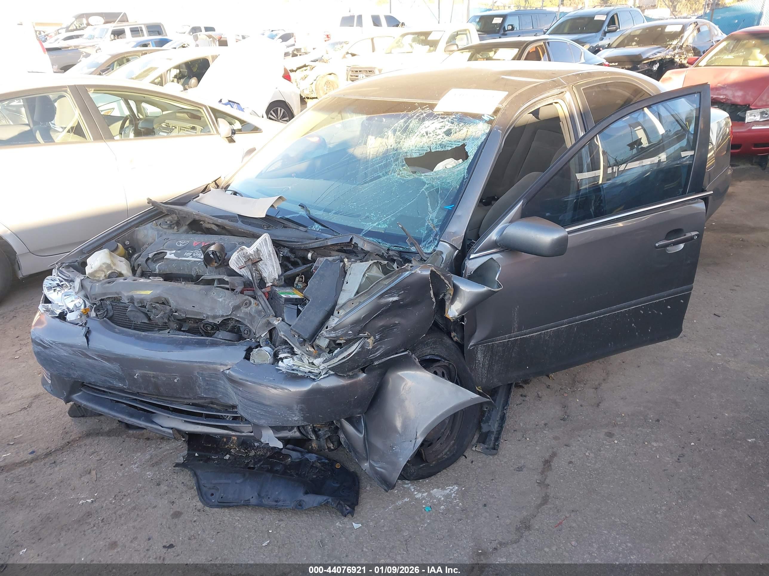 TOYOTA CAMRY image 2