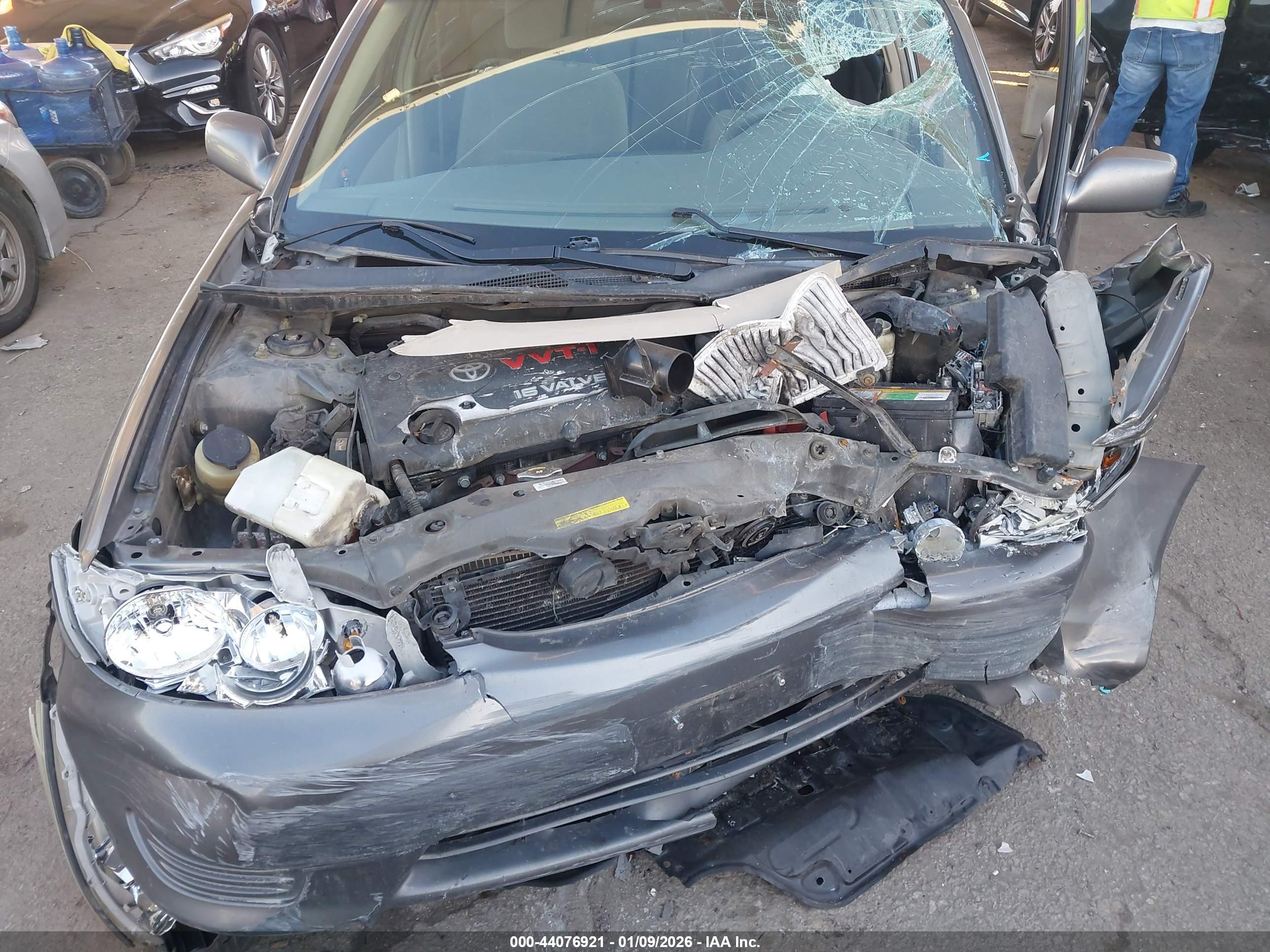 TOYOTA CAMRY image 6