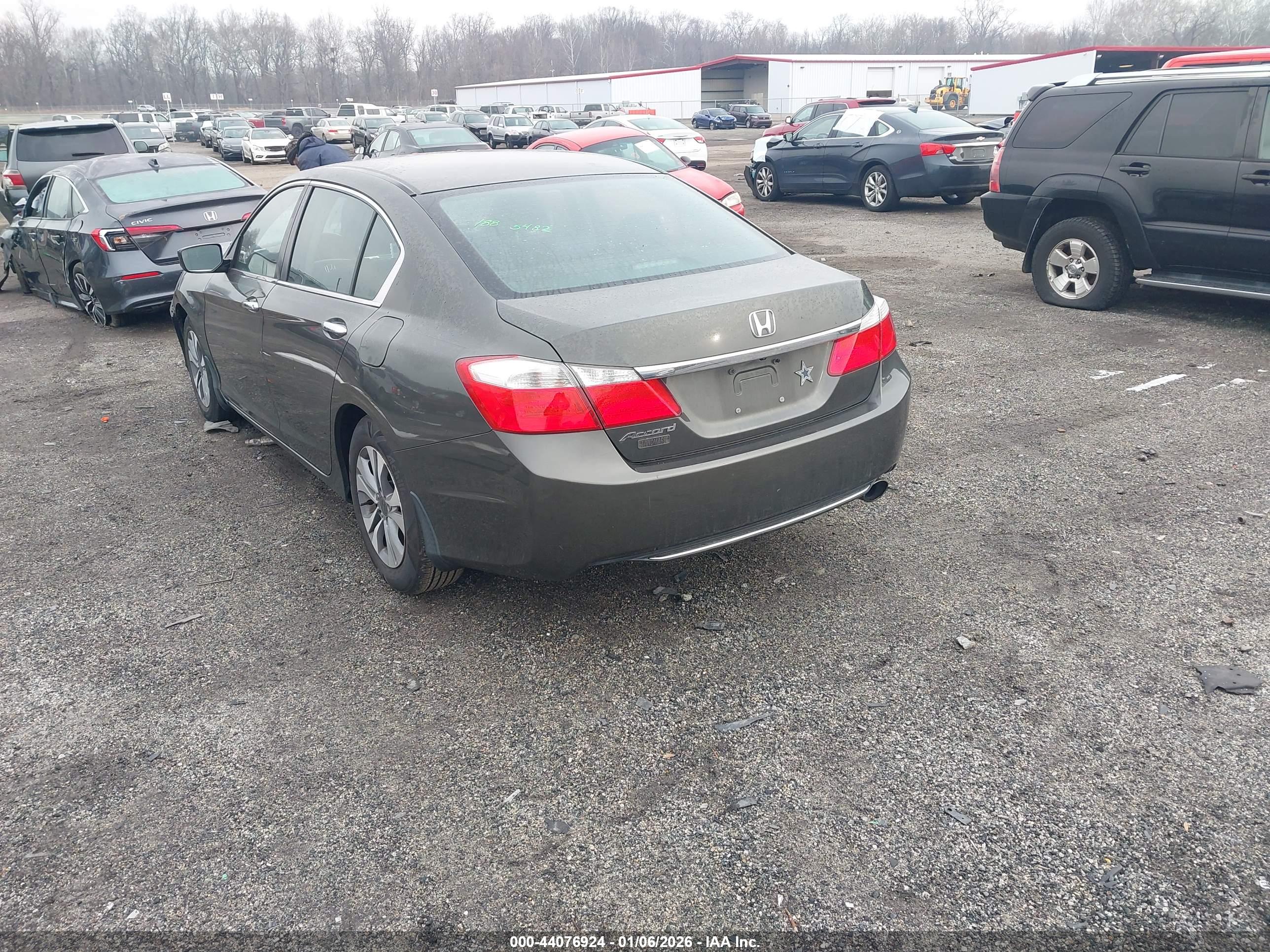 HONDA ACCORD image 3