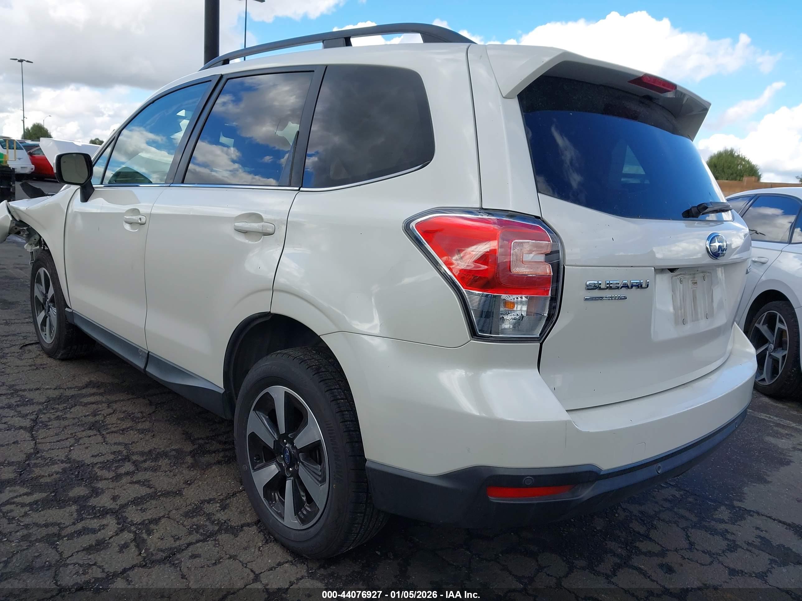 SUBARU FORESTER image 3