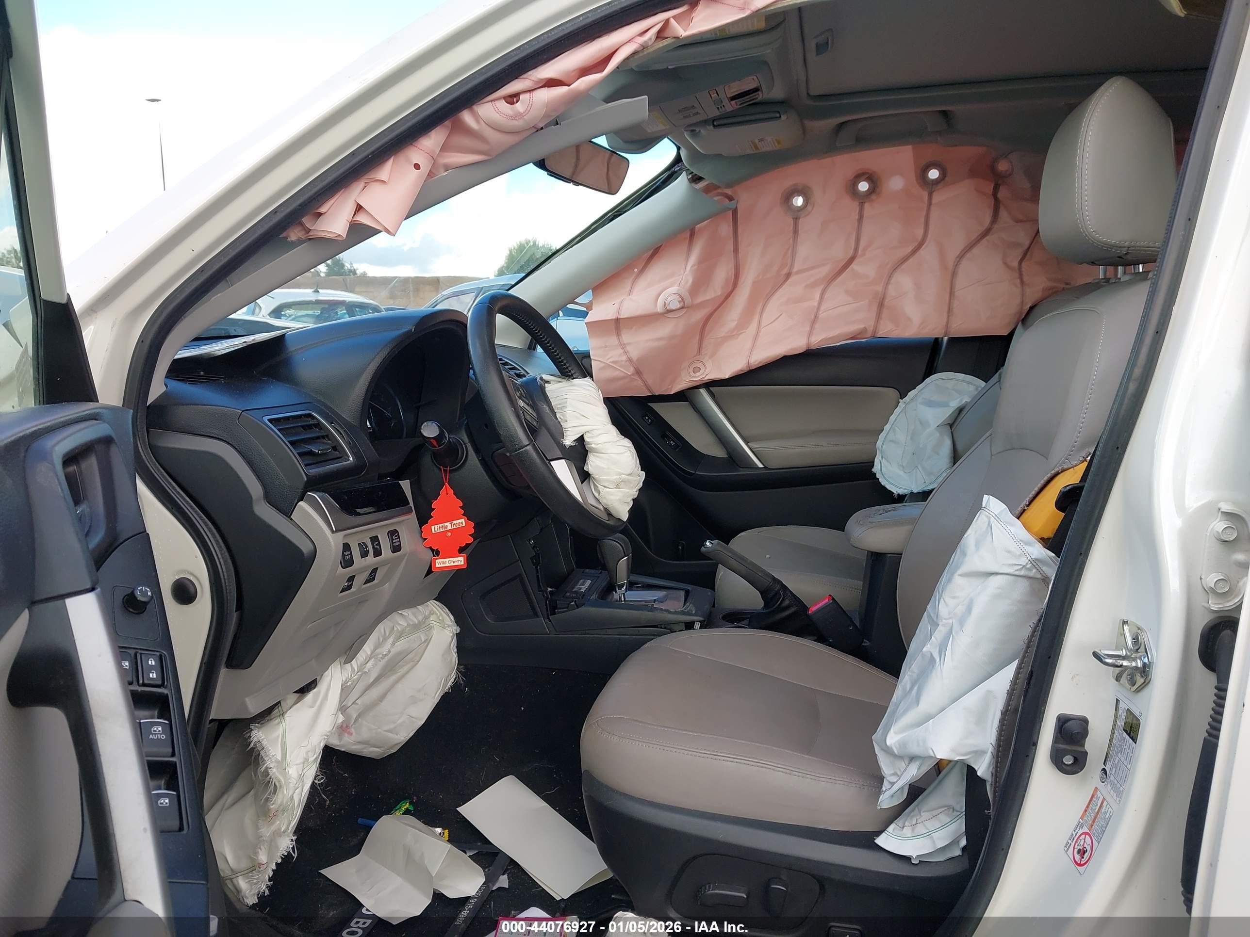 SUBARU FORESTER image 5