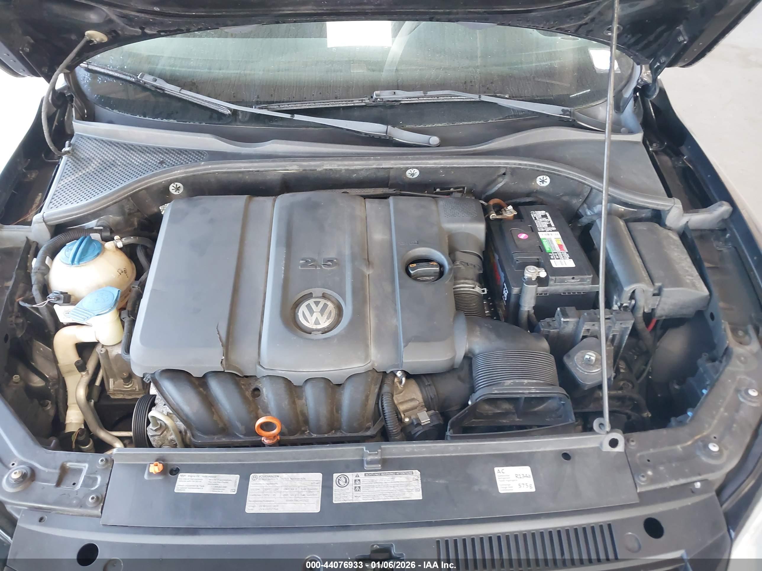 VOLKSWAGEN PASSAT image 10