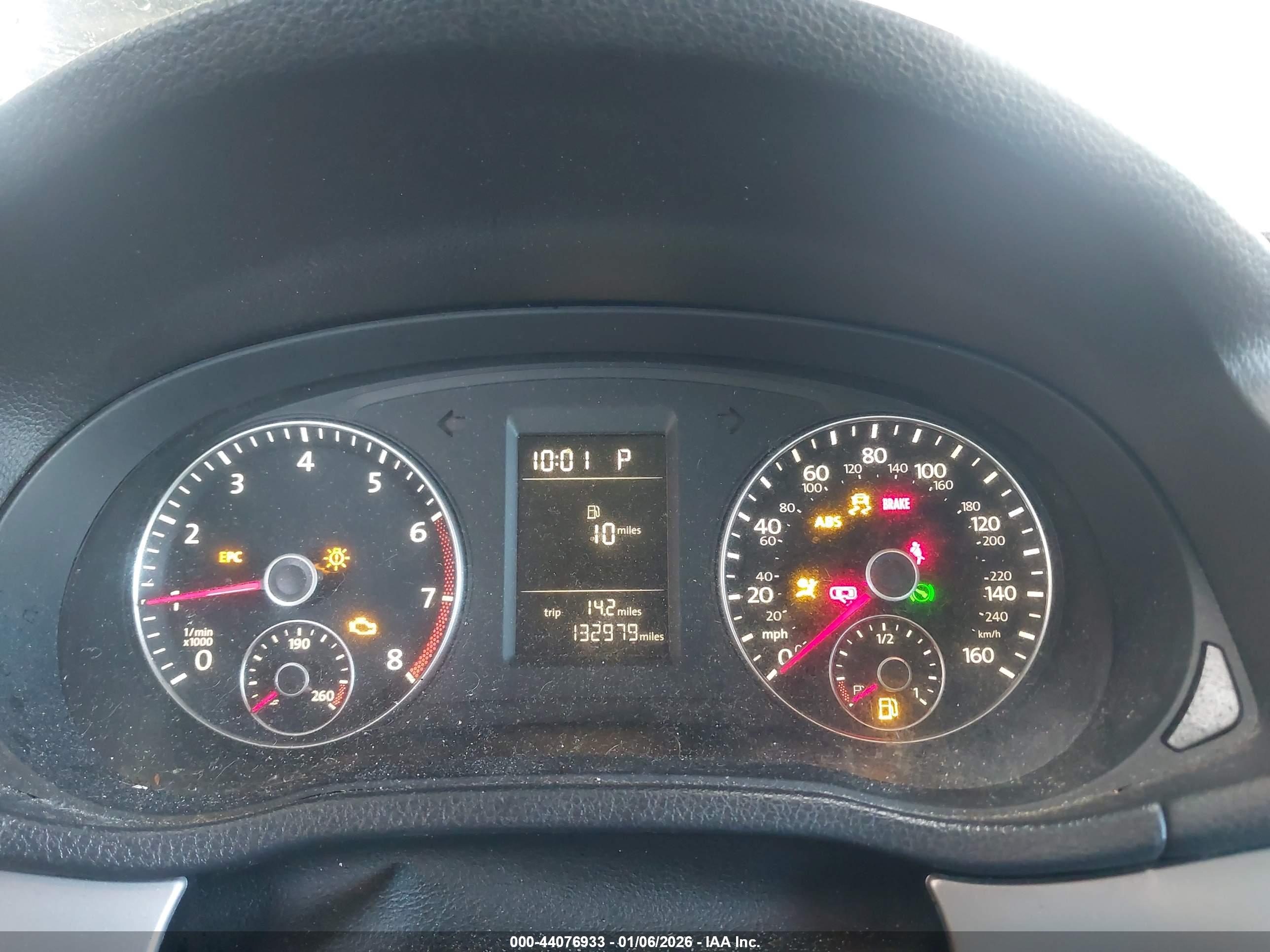 VOLKSWAGEN PASSAT image 7