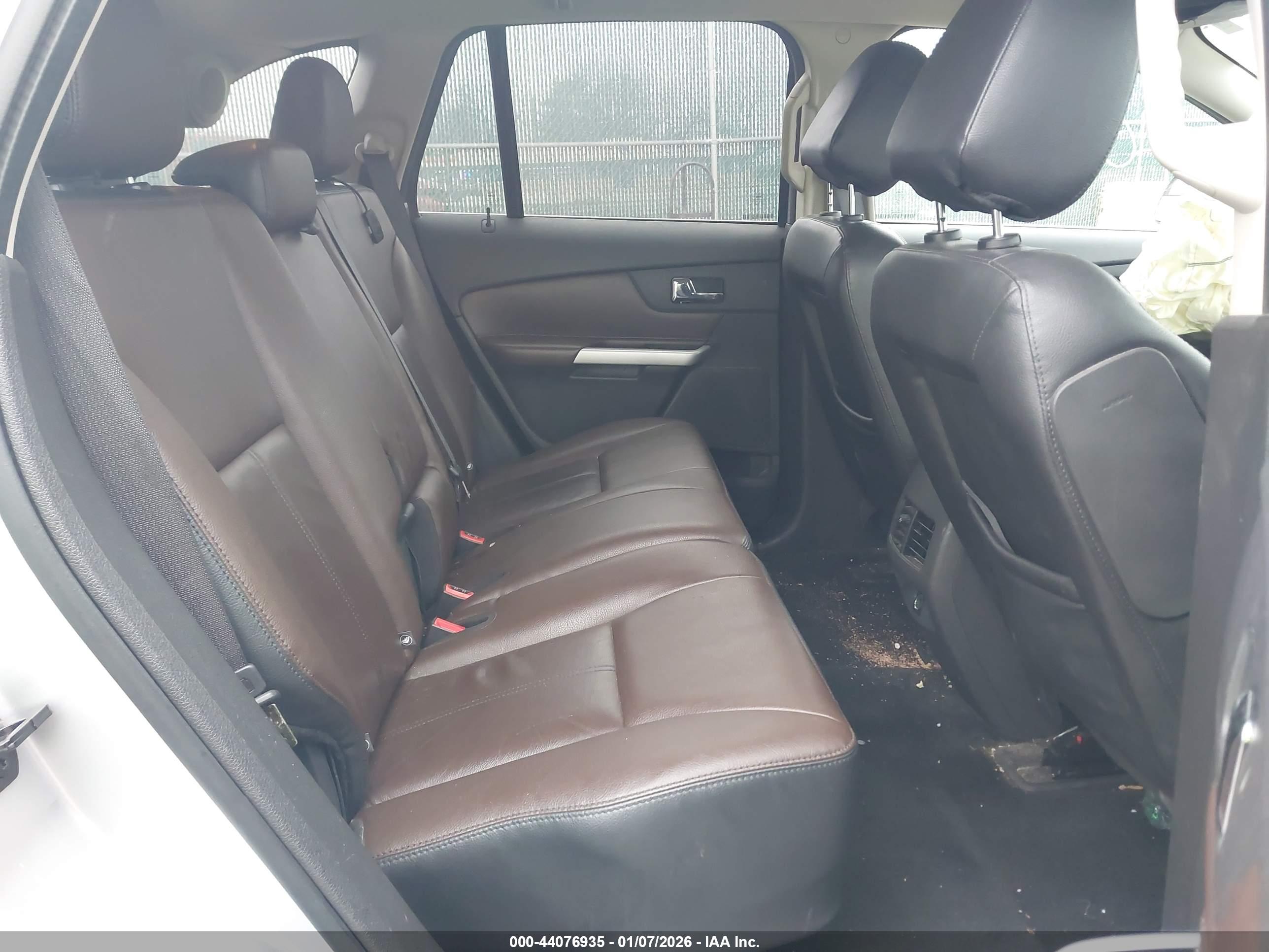 FORD EDGE image 8
