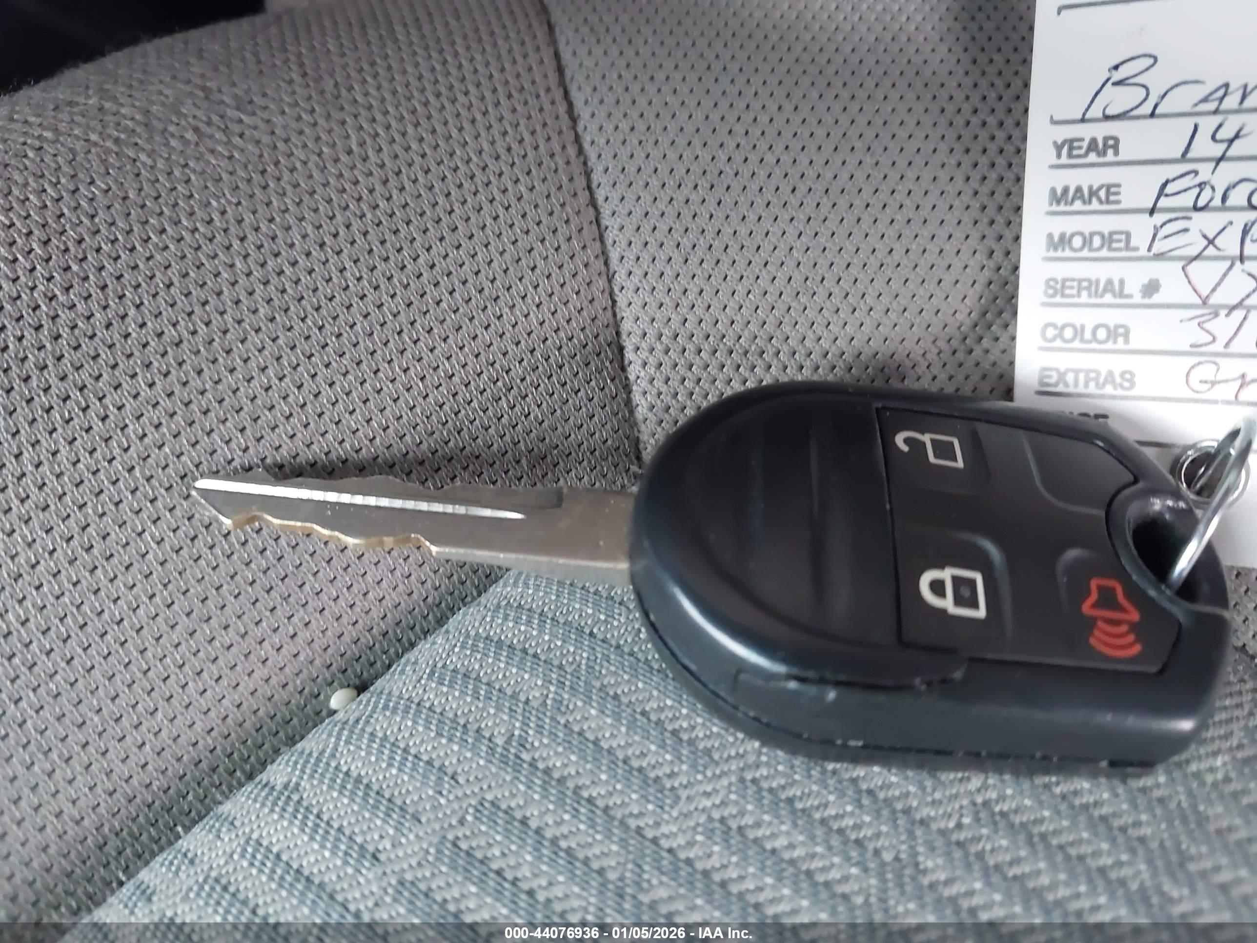 FORD EXPLORER image 11